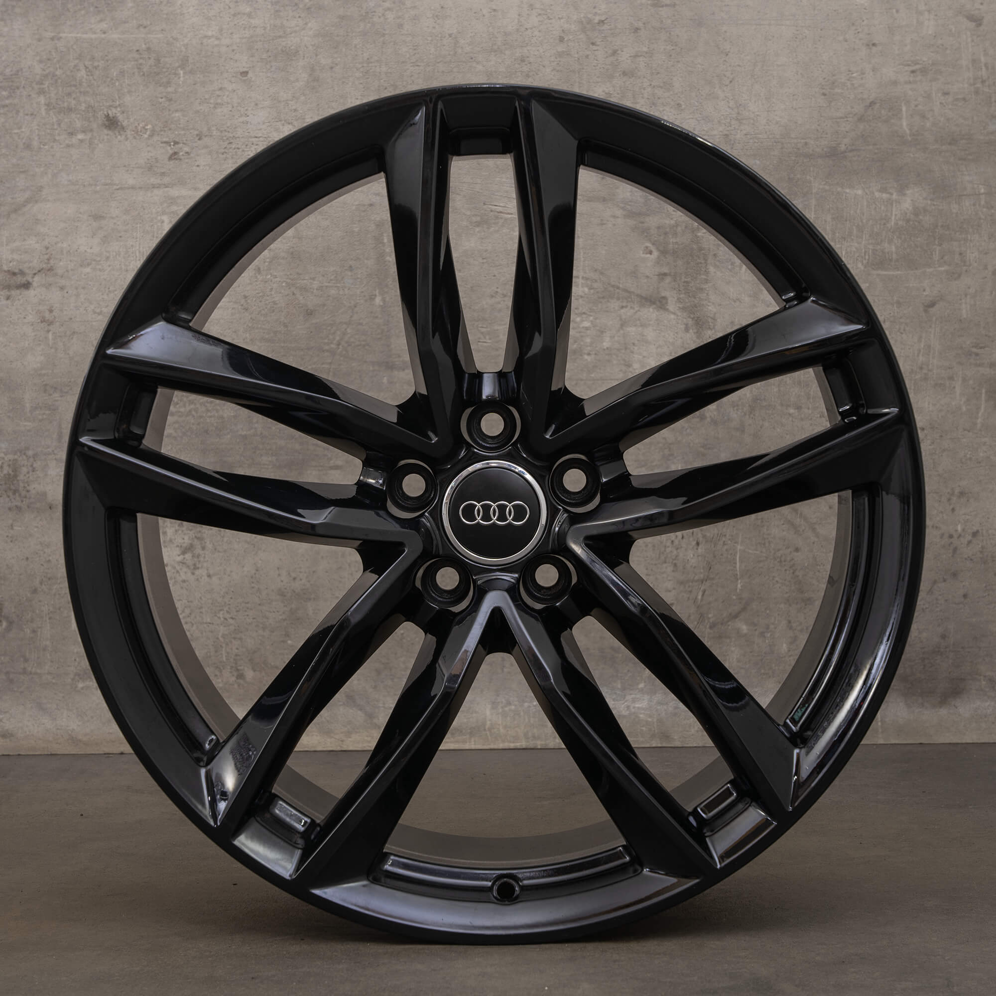 Originele Audi A5 S5 8T 8F 20 inch velgen 8T0601025DF zwart