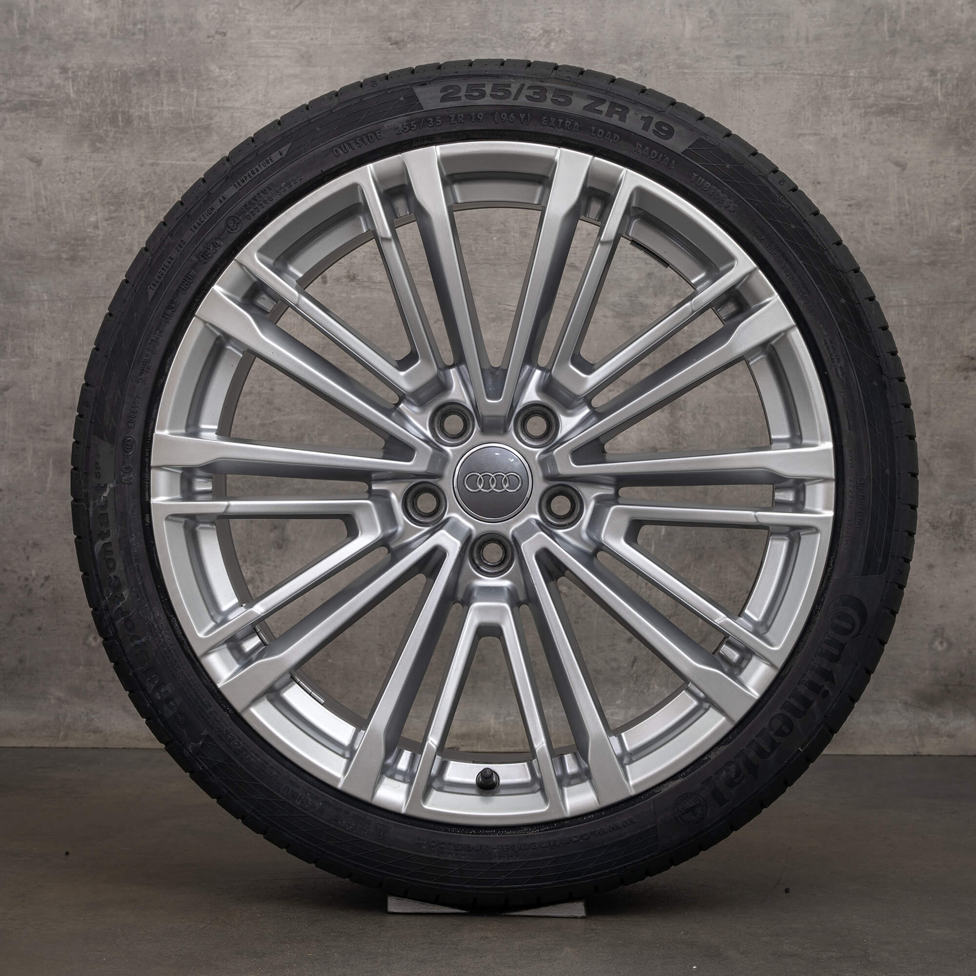 Originele Audi A5 S5 velgen 19 inch F5 8W B9 winterbanden 8W0601025CC zilveren wintervelgen