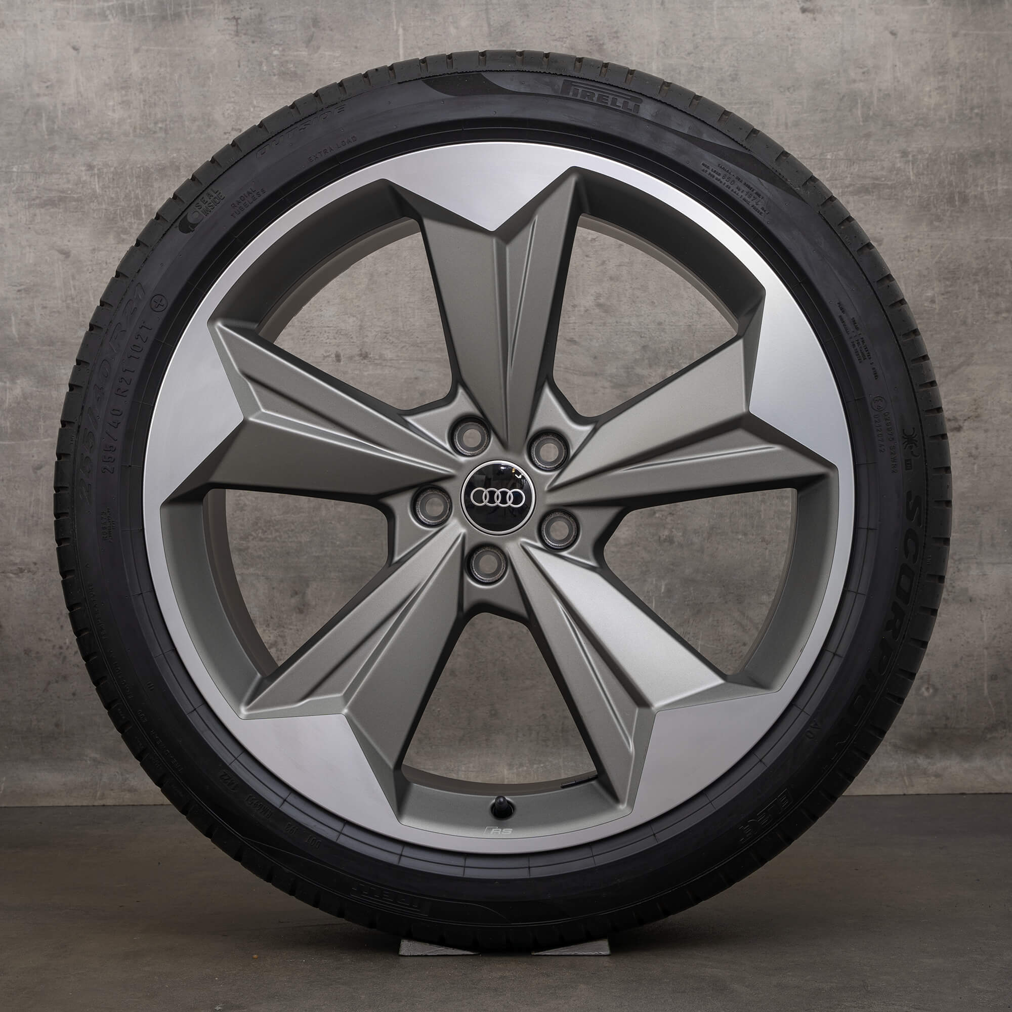 Originele Audi Q4 & Sportback SUV 21 inch velgen winterbanden 89A601025 89A601025R Rotor Evo brons mat