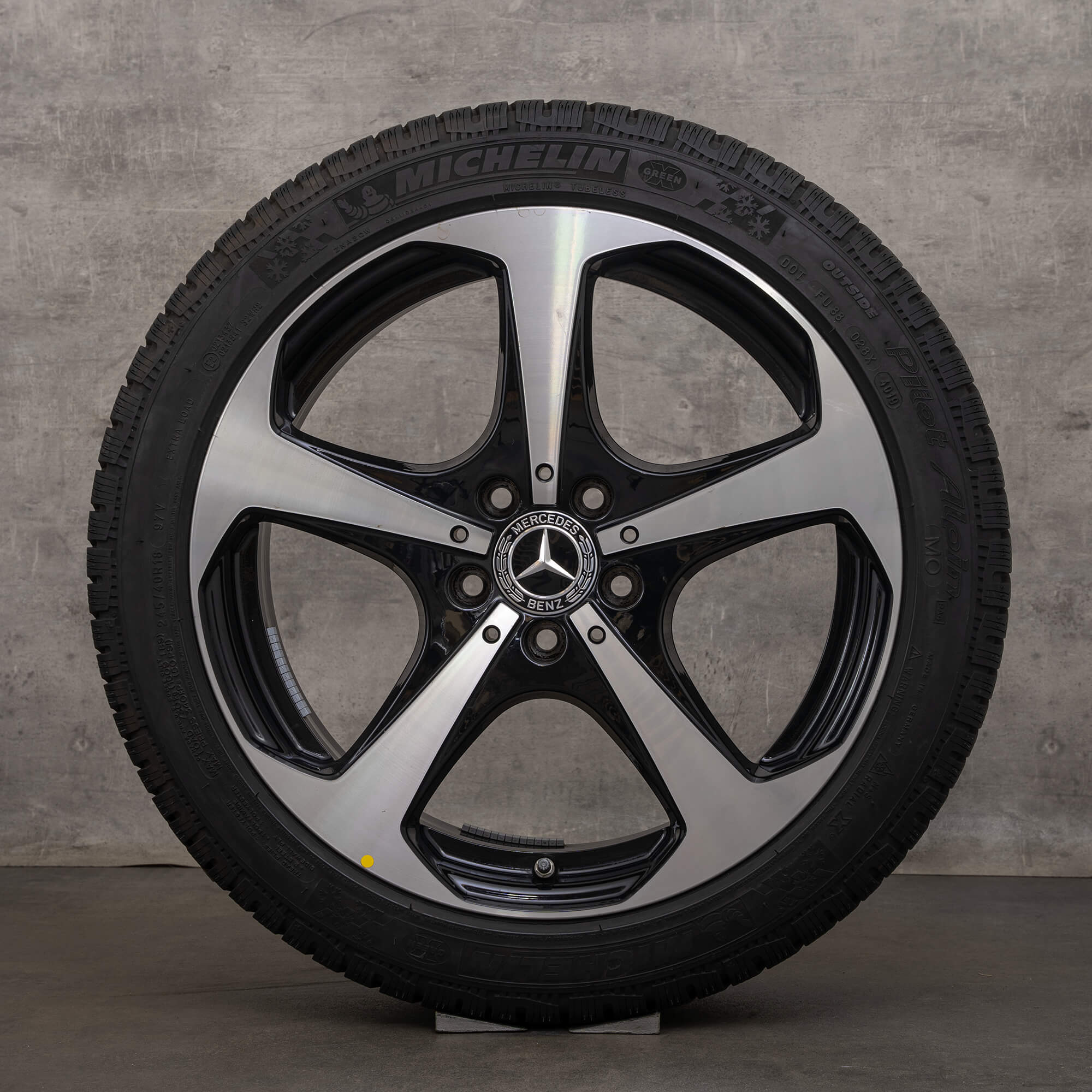 Originele Mercedes Benz C-Klasse winterwielen 18 inch W205 S205 A205 C205 velgen winterbanden A2054014600 A2054014700 zwart