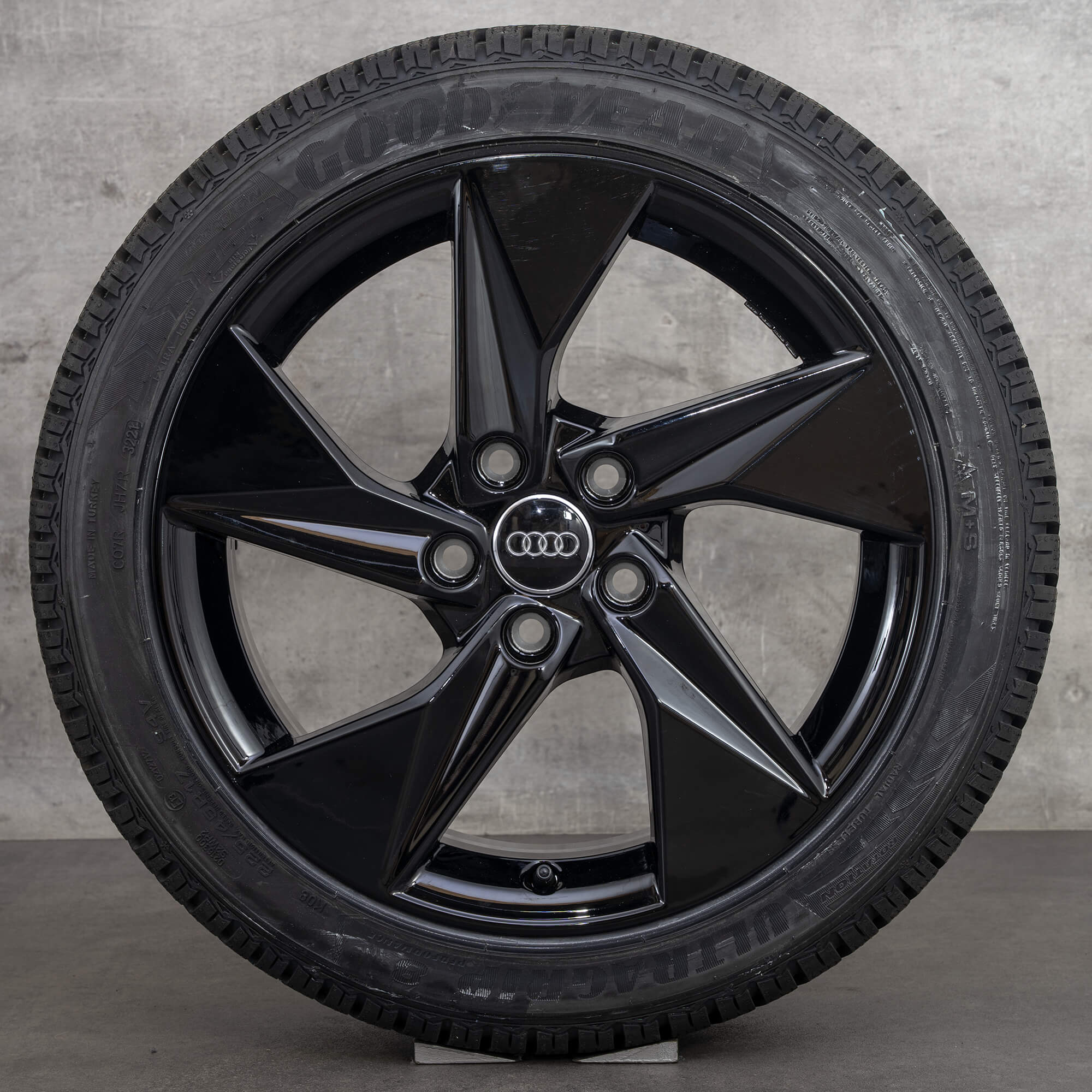 Jantes Audi 17 polegadas A3 S3 8Y S line pneus de inverno rodas 8Y0601025A NOVO