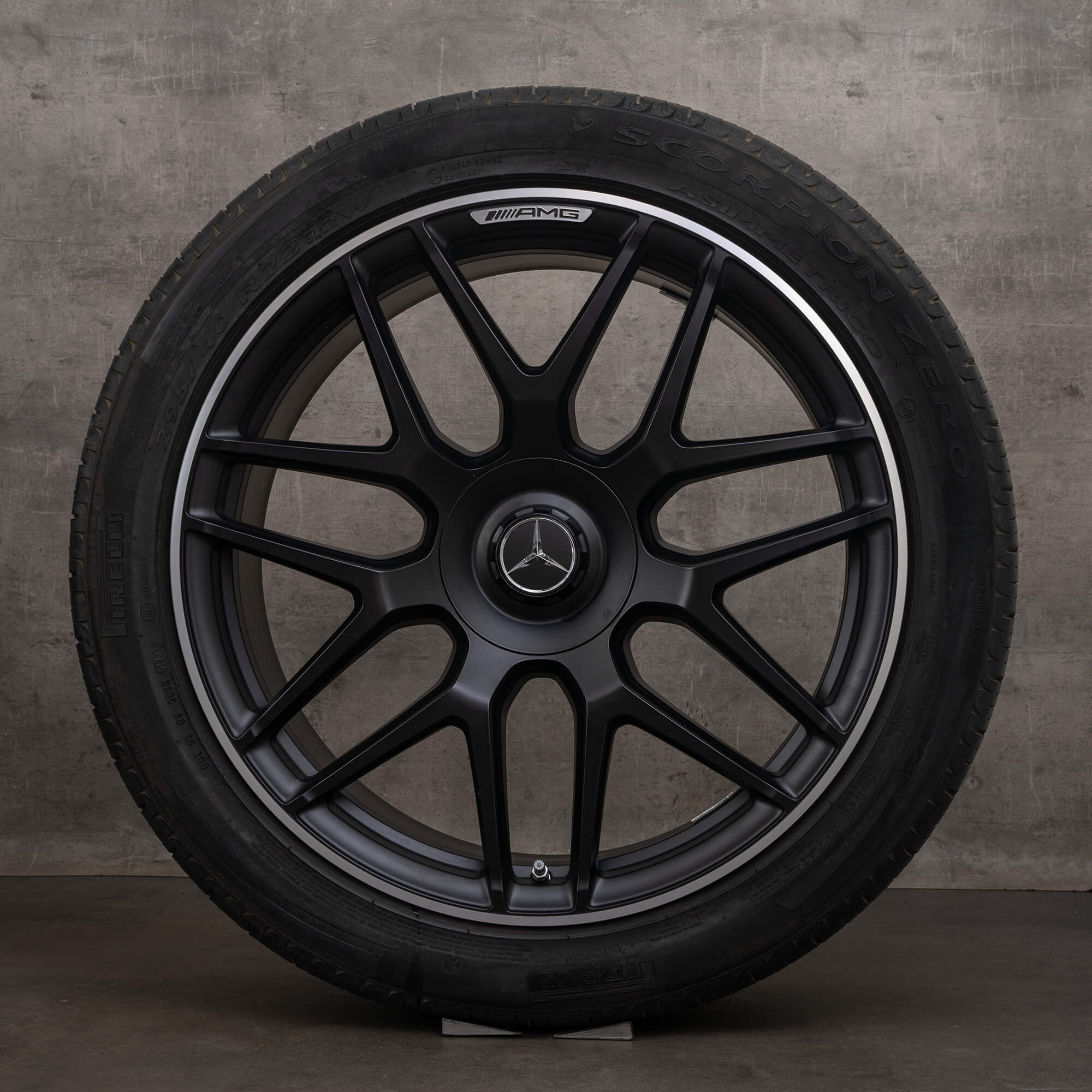 Jante originale Mercedes Benz Clasa G AMG 22 inch W463A 63 anvelope de vara A4634012000 negru mat lucios