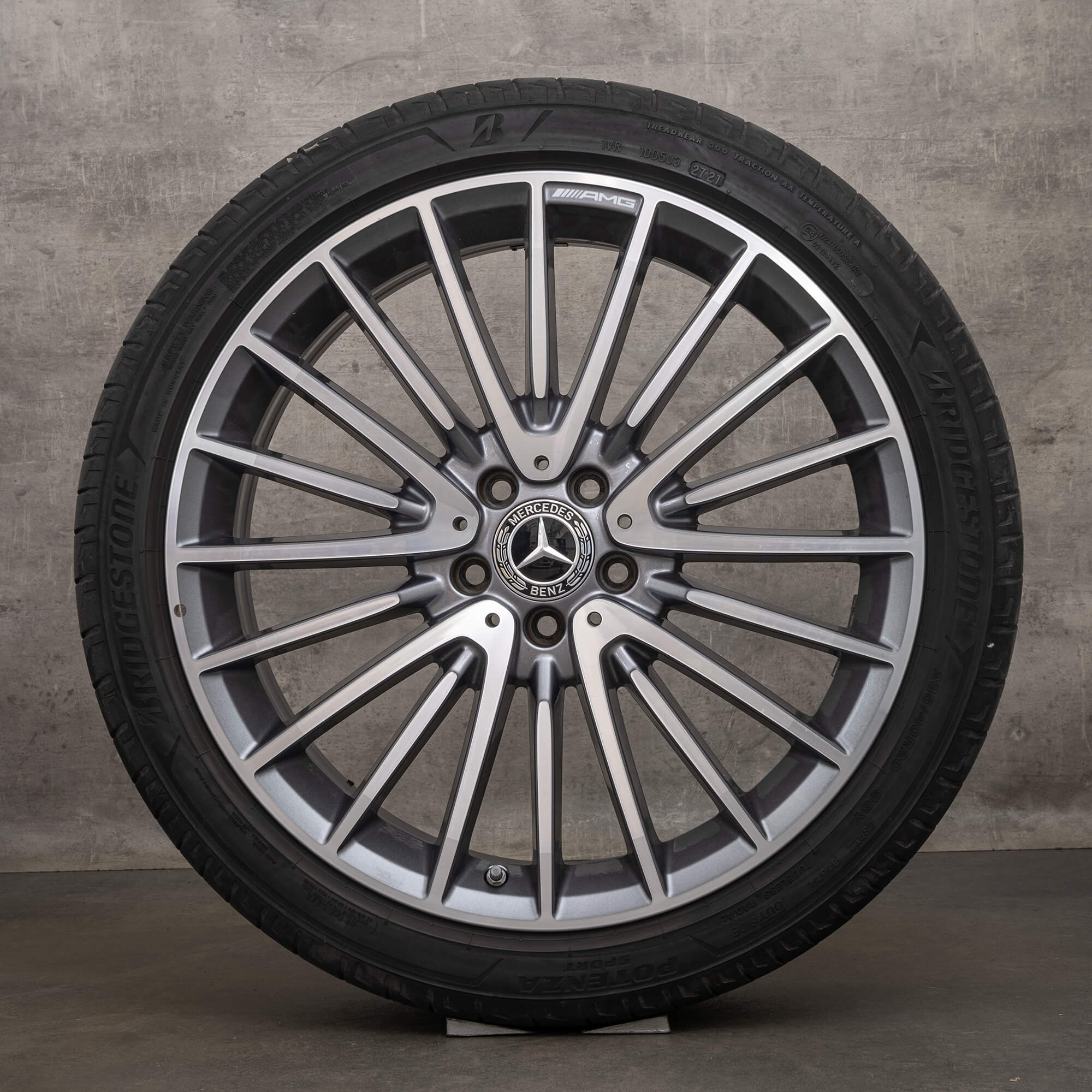 OEM AMG Mercedes GLA 45 X156 20 inch rims summer tires A1564012900 himalaya grey high-sheen