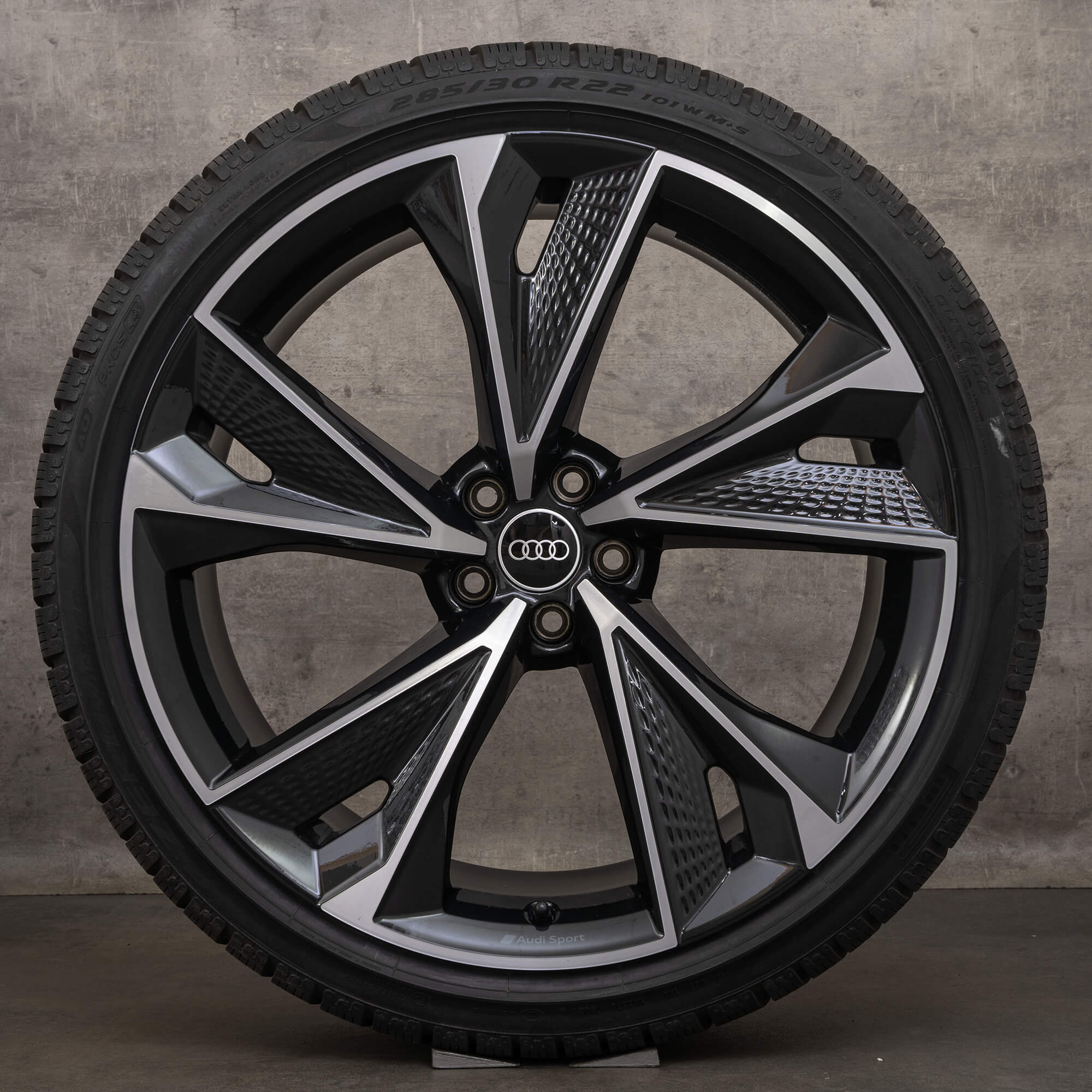 Original Audi RS6 RS7 4K C8 22 inch winter tires rims 4K0601025BC black