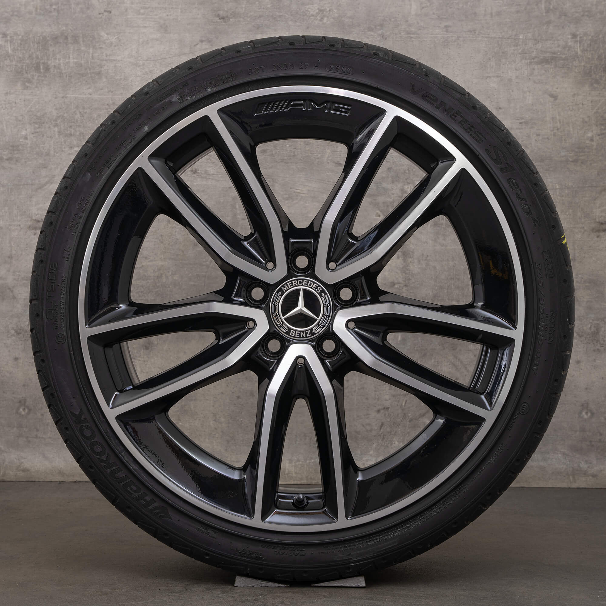 Originální letni pneumatiky AMG Mercedes Benz CLA 35 C118 X118 19 palcové ráfky