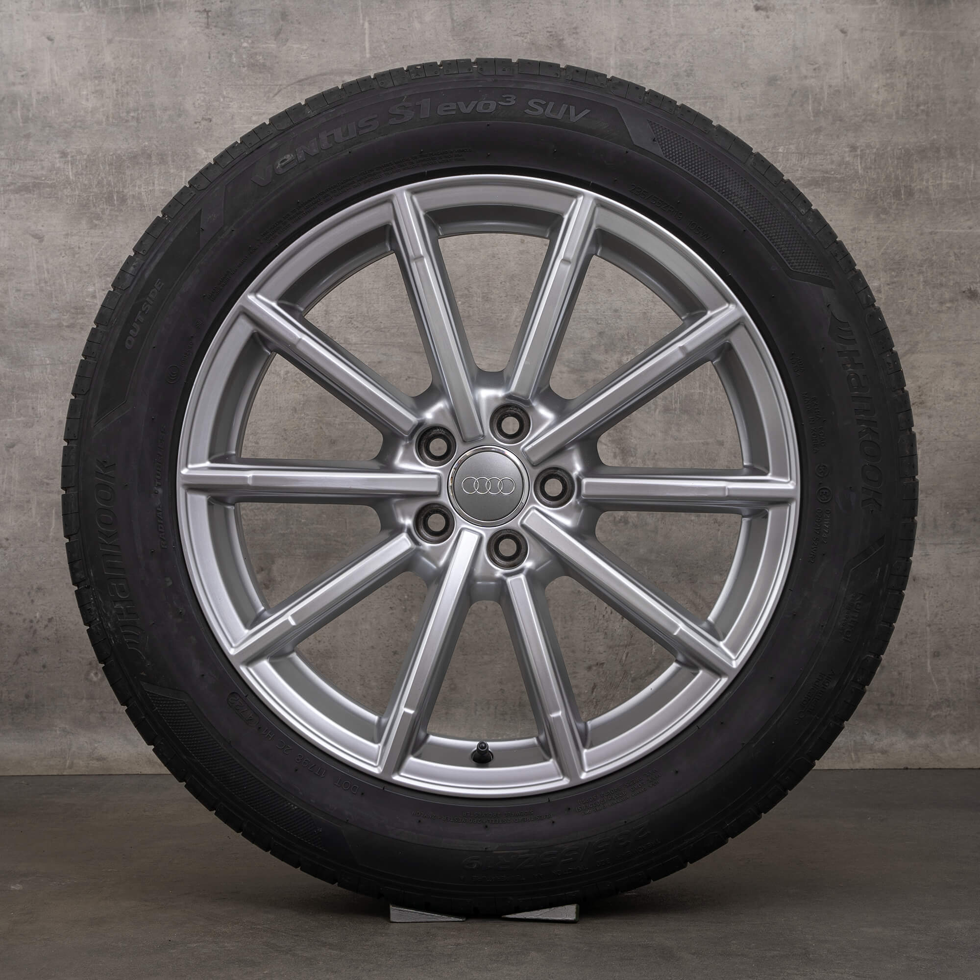 Audi Q5 SQ5 8R jante vara 19 inch anvelope 8R0601025CC aluminiu