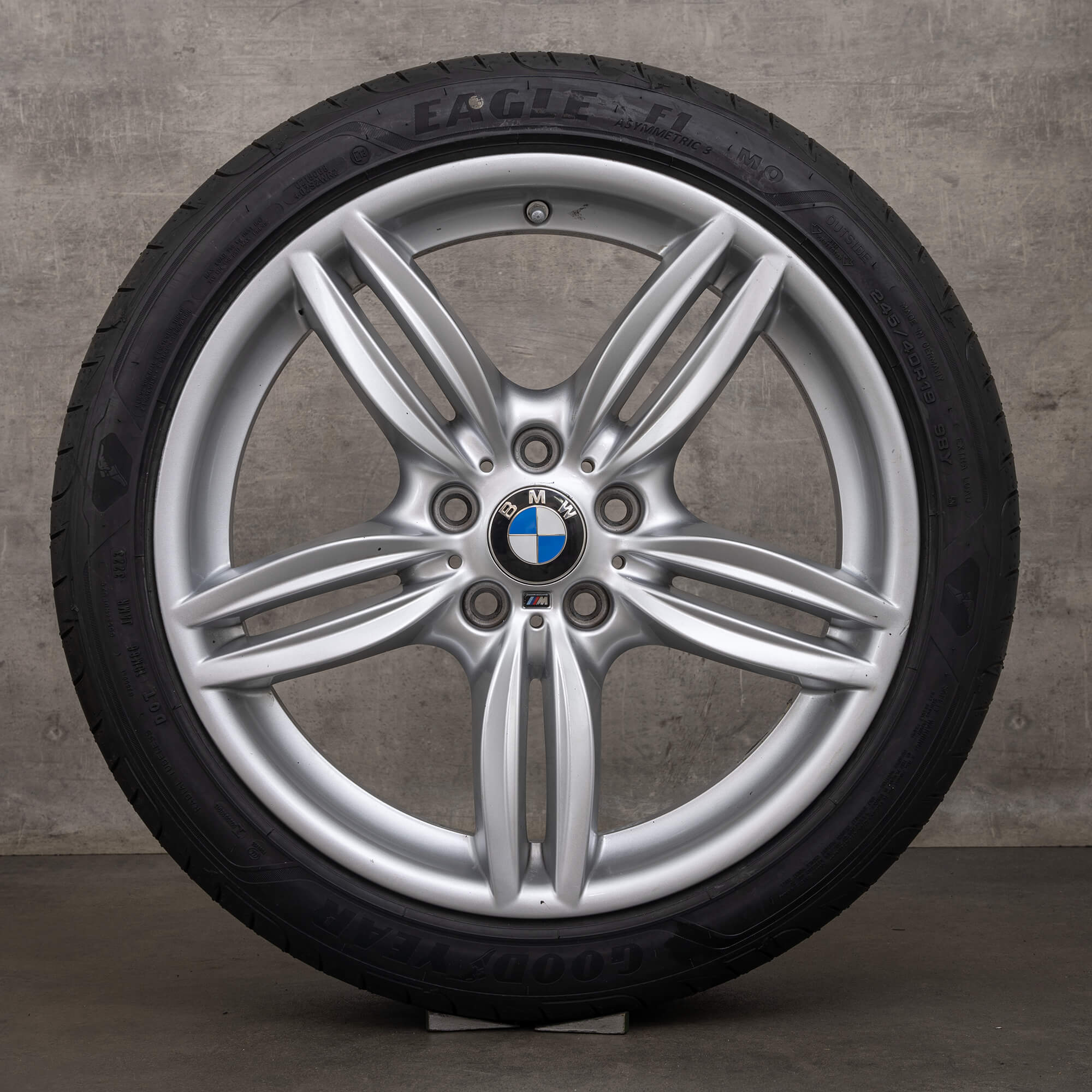 Jantes originais BMW Série 5 6 19 polegadas F10 F11 F12 F13 F06 rodas de verão estilo 351 M 7842652 7842653 prata