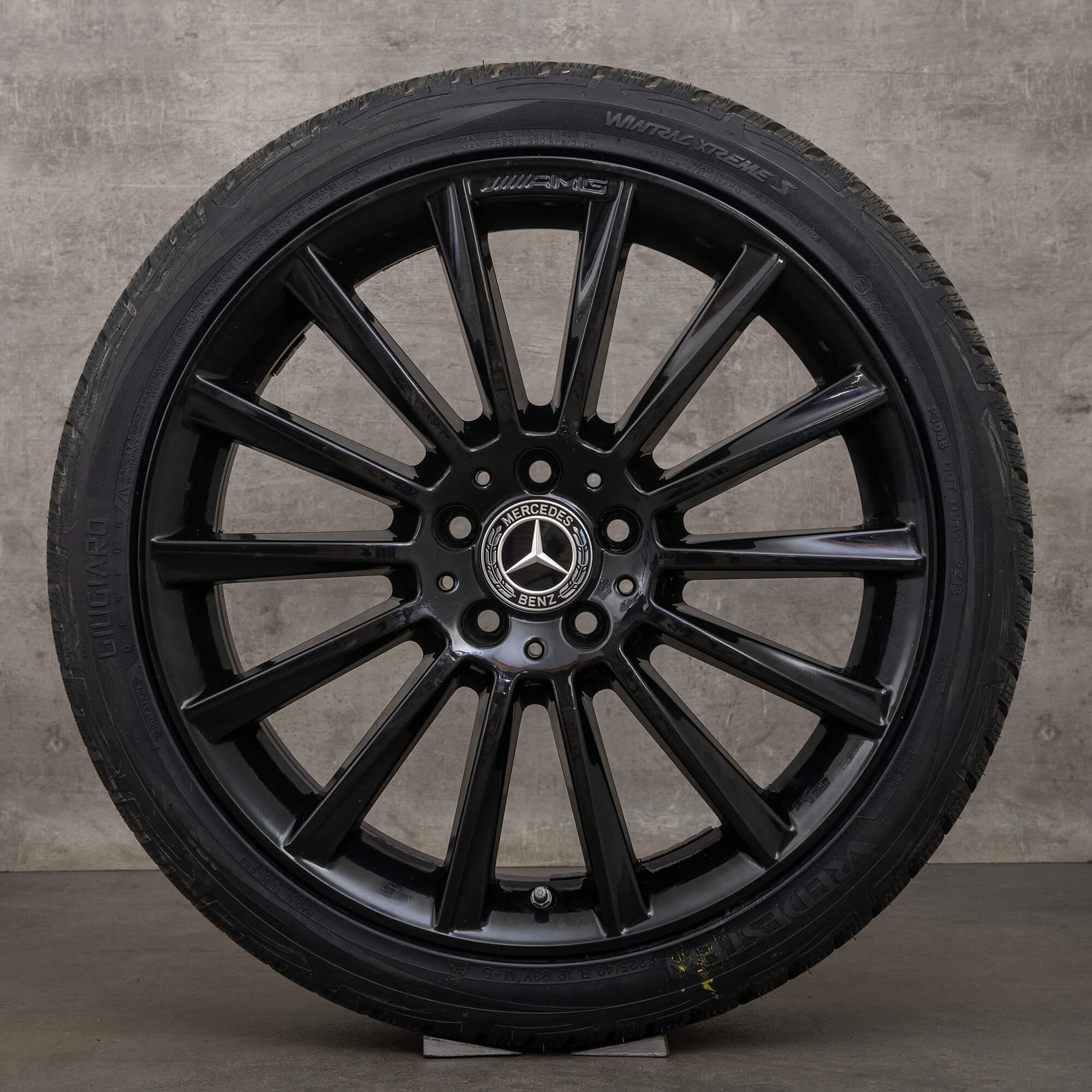 AMG Mercedes W205 S205 C205 A205 winterwielen 19 inch velgen A2054011300