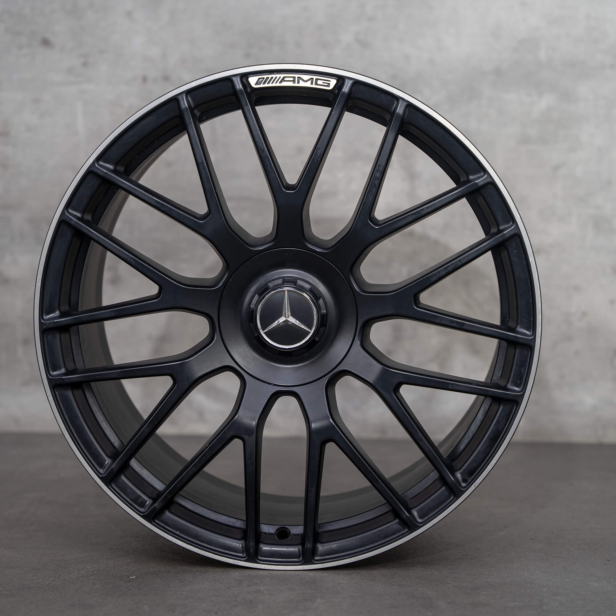 AMG 19 inch rims Mercedes Benz CLS63 W218 C218 X218 A2184011700 A2184011800