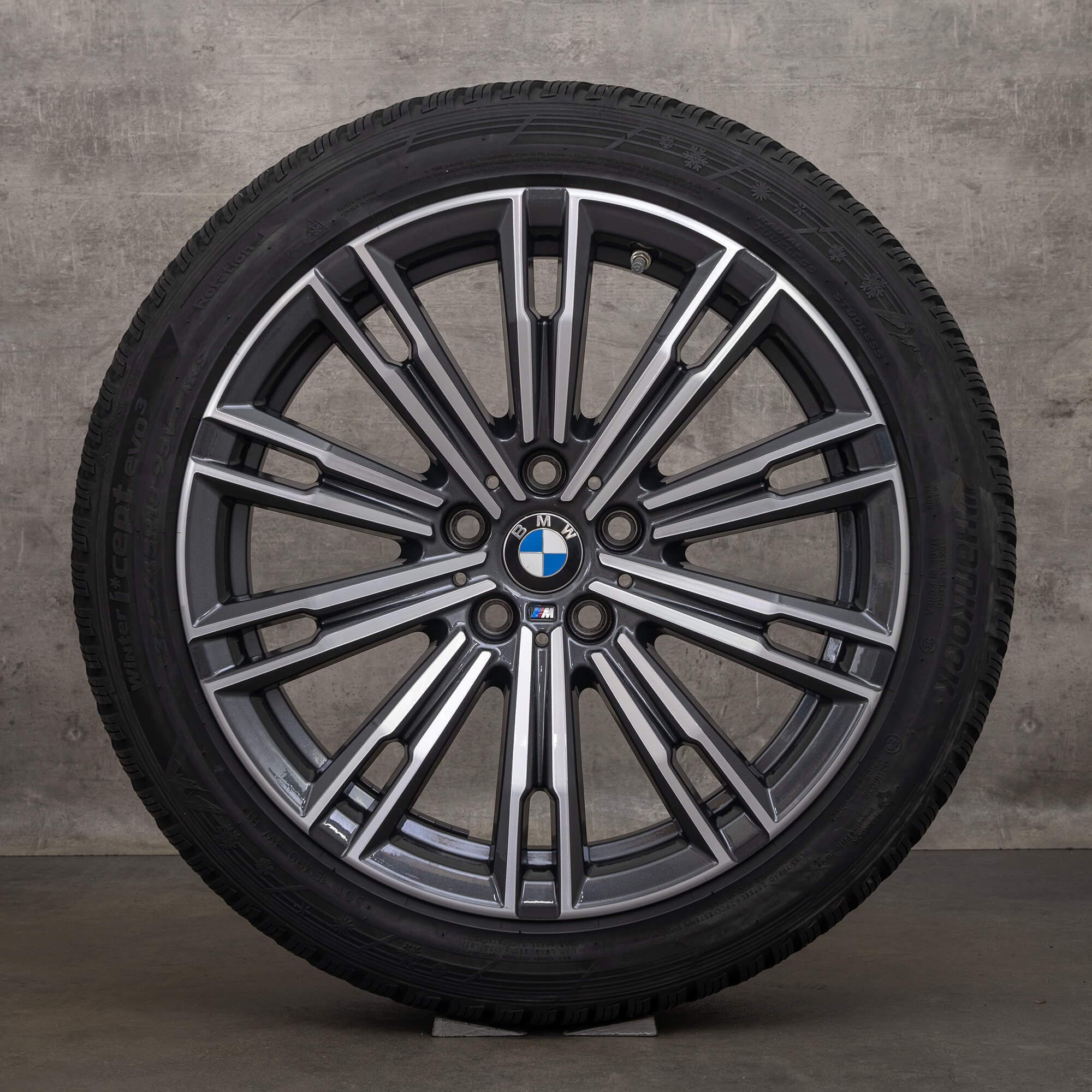 Originální BMW řady 2 G42 Řada 3 G20 G21 4 G22 18palcová zimni alu kola ráfky 790 M pneumatiky 8089890 8089891