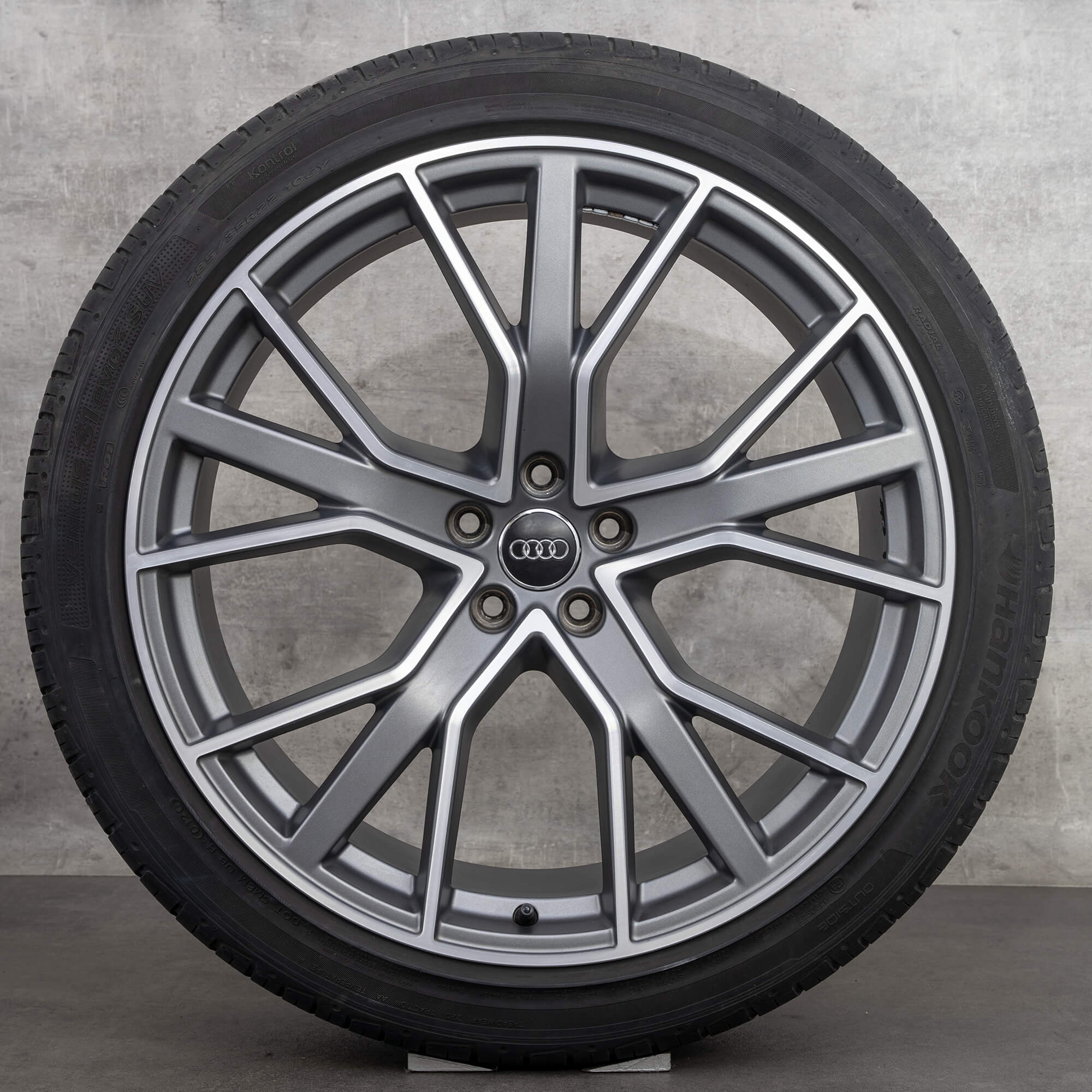 Audi 22 inch rims Q7 SQ7 4M alloy summer tires wheels 4M0601025AG