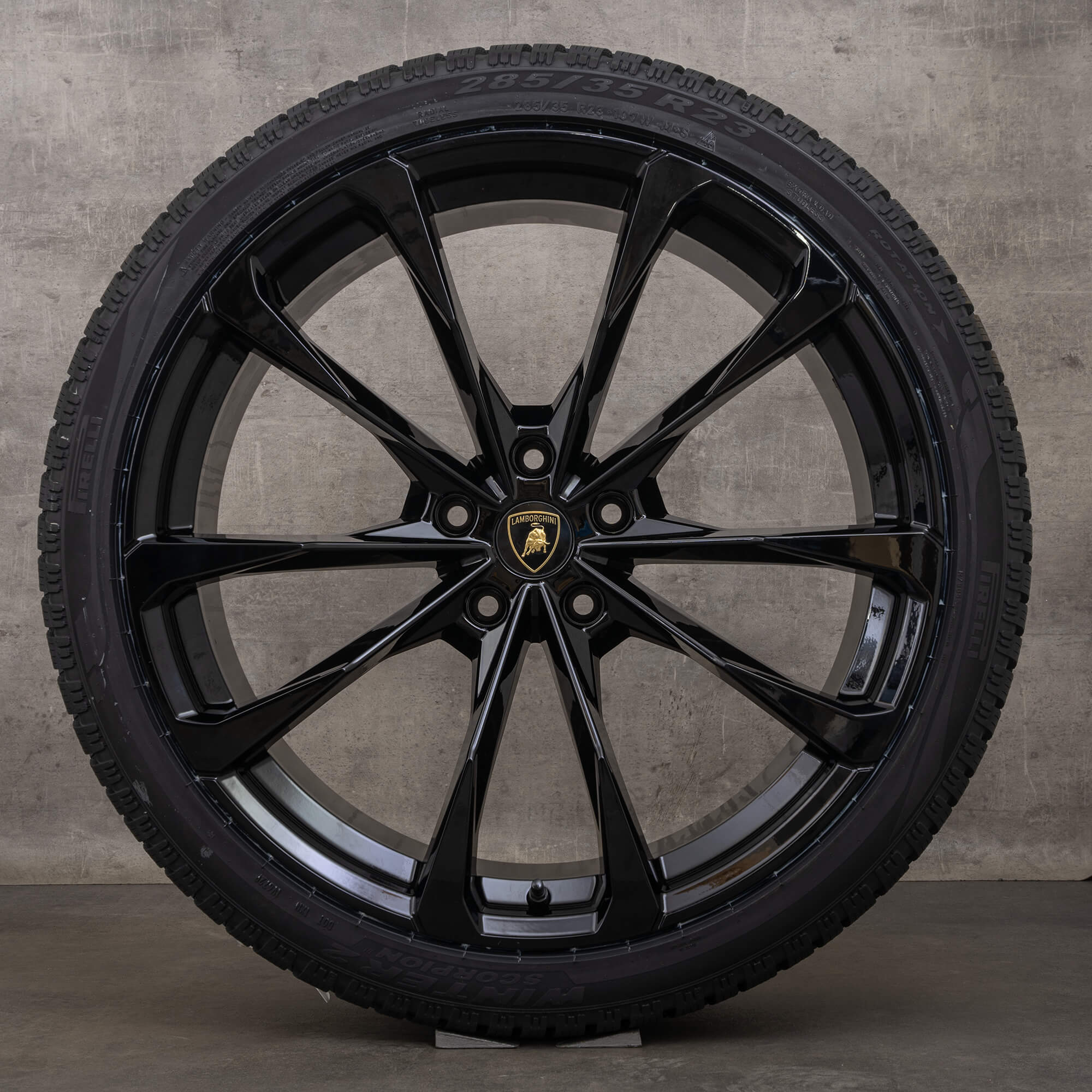 Lamborghini Urus 23 inch rims winter tires wheels aluminum black