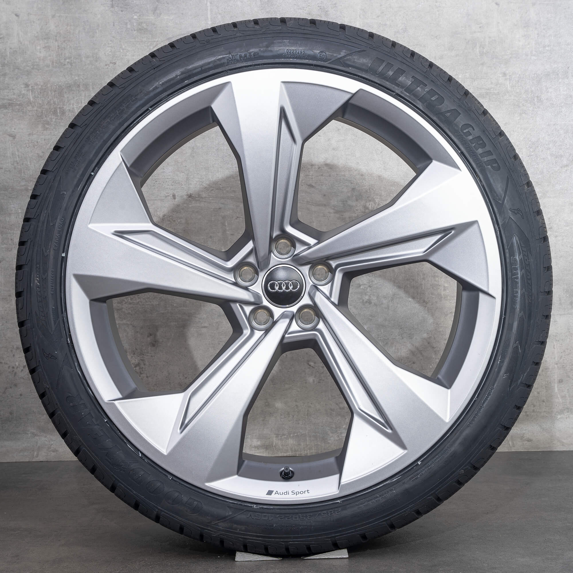 Audi 22 inch rims Q7 SQ7 4M Edge winter wheels tires 4M0601025CD