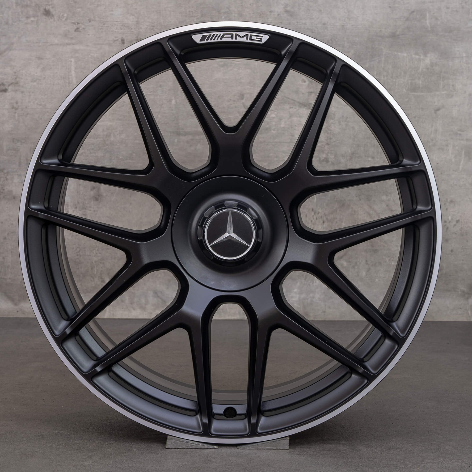 AMG 19 palcové ráfky Mercedes Benz Třída A A45 W177 CLA45 W118 A1774012500 NOVÉ