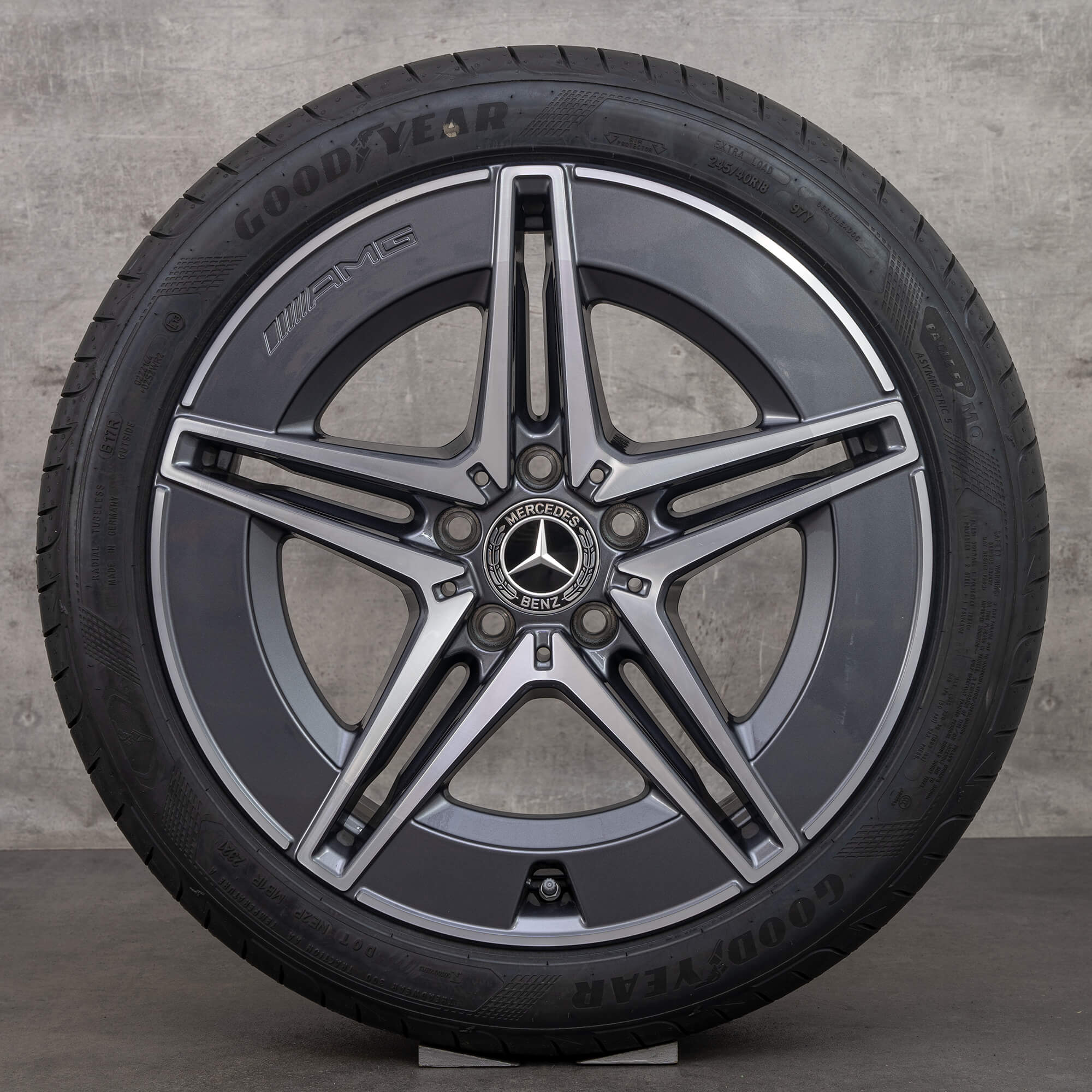 Originele AMG Mercedes C Klasse W206 S206 18 inch velgen zomerbanden