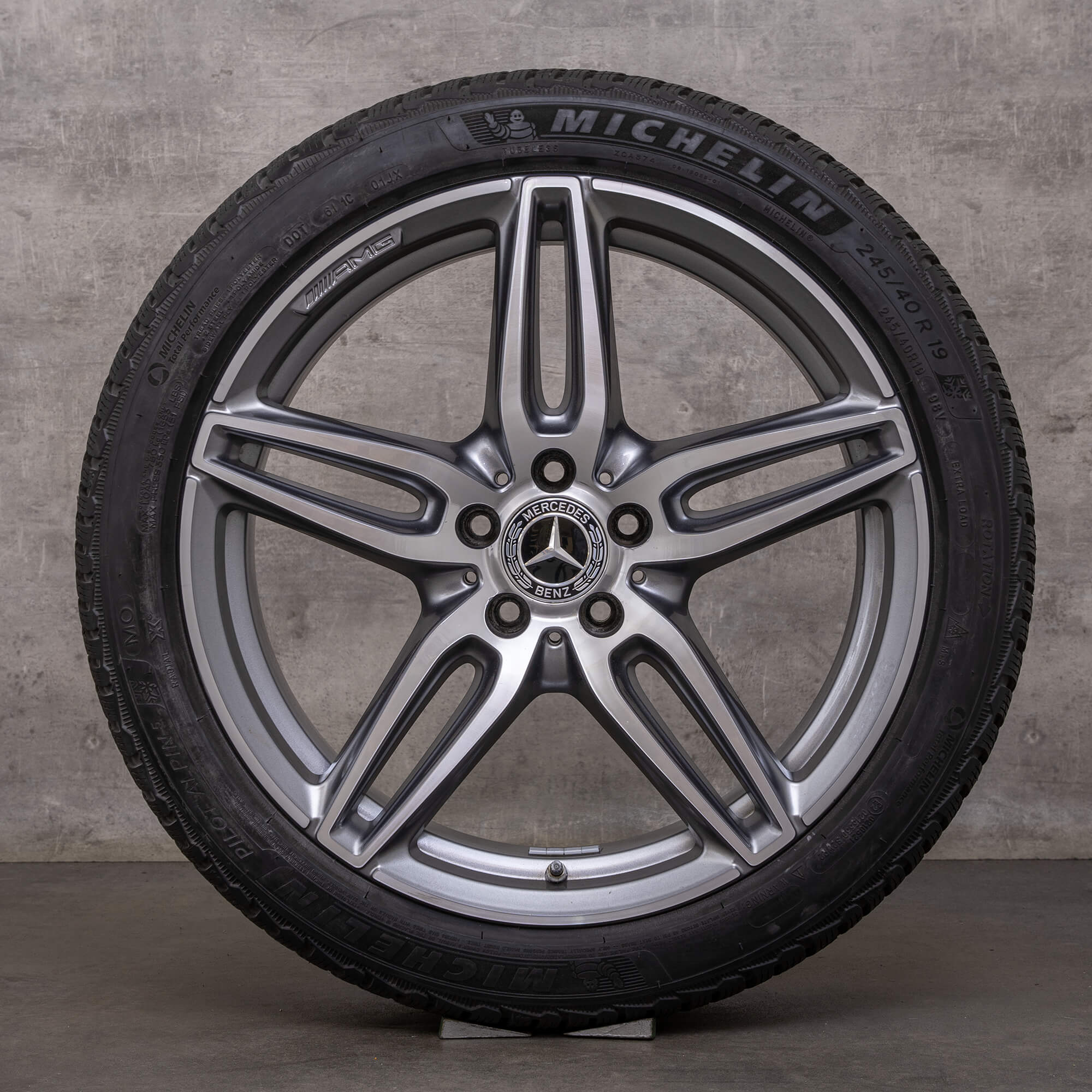 Originele AMG Mercedes Benz E-Klasse E43 E53 winterbanden 19 inch W213 S213 C238 A238 velgen A2134013800 A2134012000 himalaya grijs glanzend gedraaid