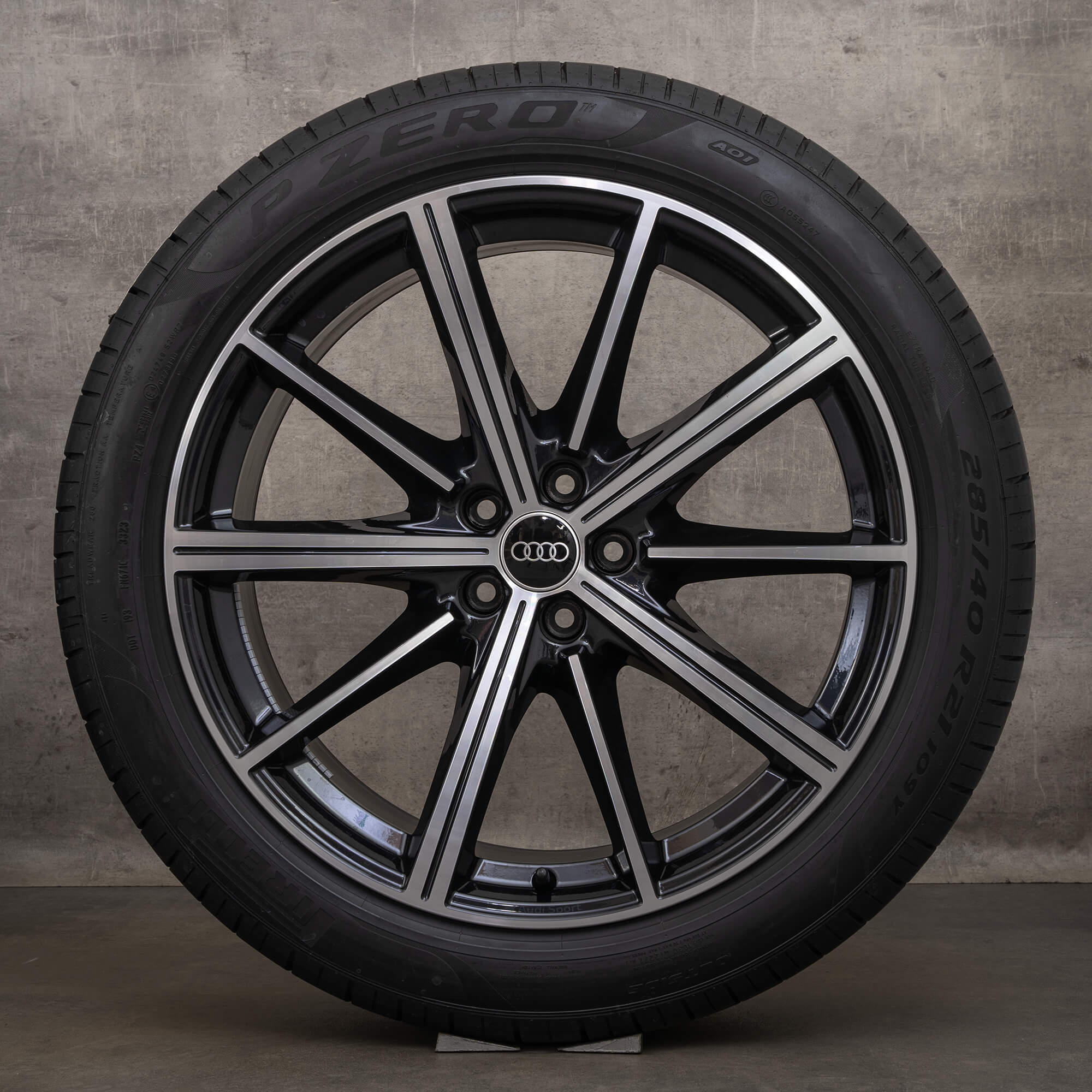 OEM Audi Q7 SQ7 4M 21 inch winter tires rims 4M0601025CC black