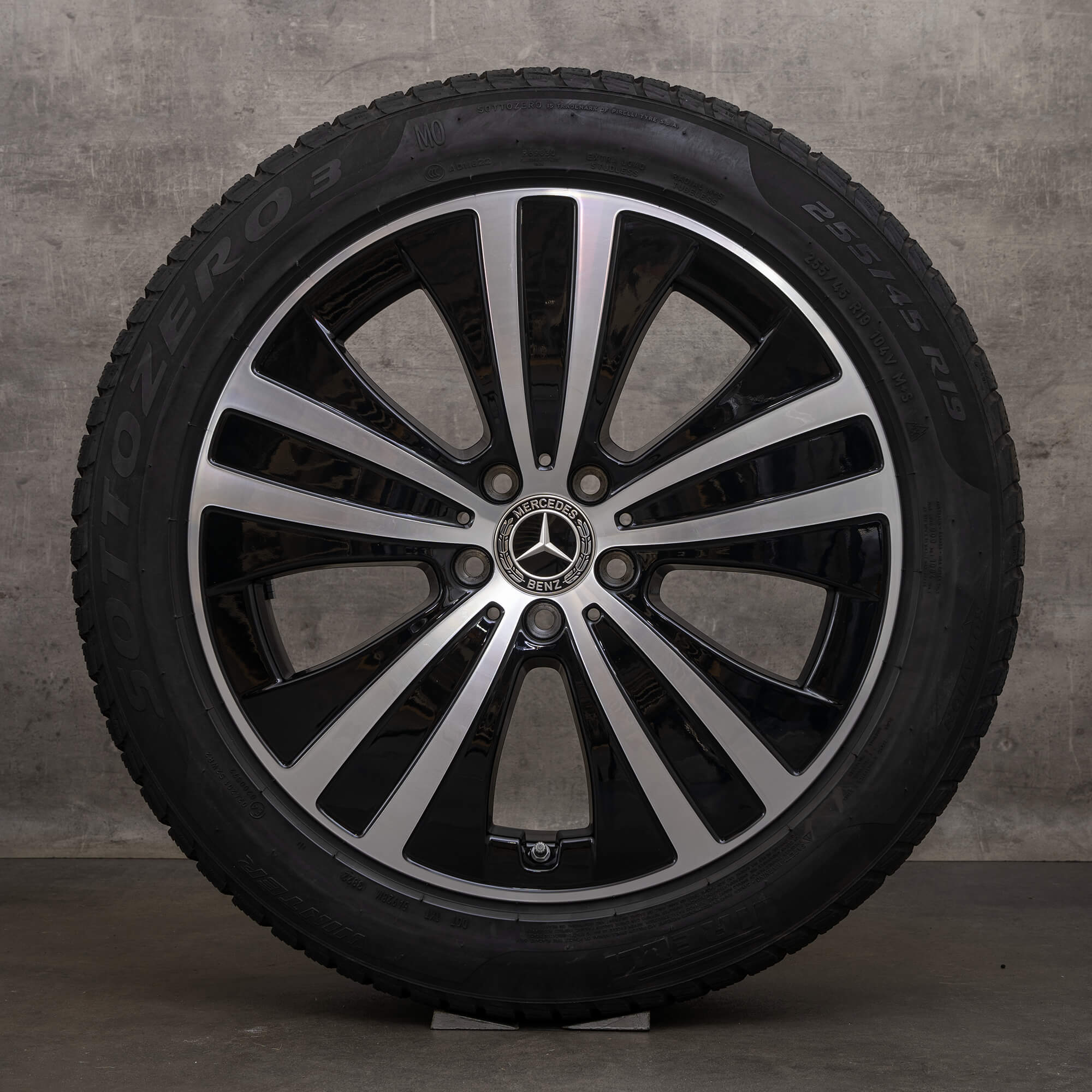 Originele Mercedes Benz EQE winterwielen 19 inch V295 velgen A2954011200 zwart hoogglans