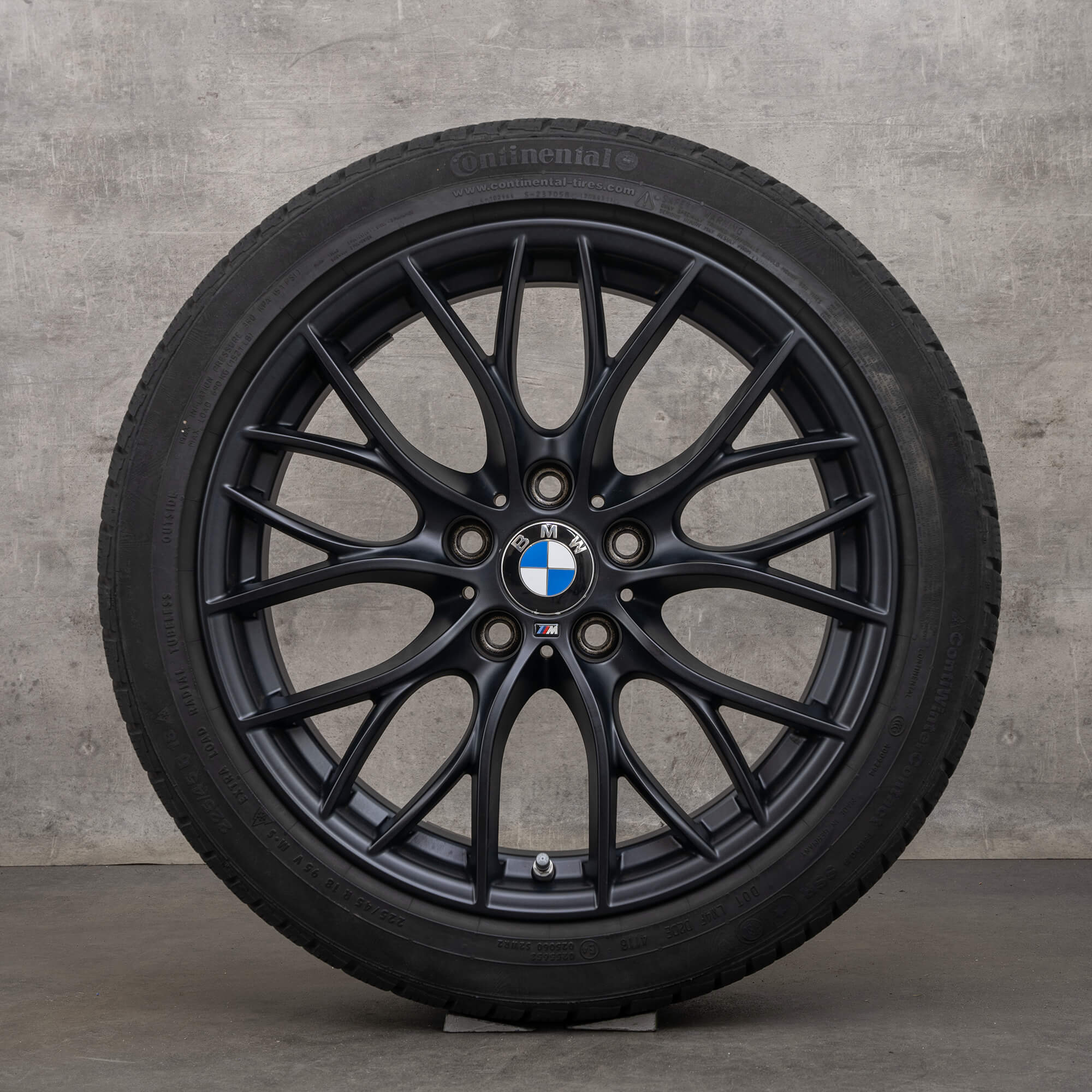 BMW řady 3 F30 F31 Řada 4 F32 F33 F36 zimni alu kola 18 palcové ráfky pneumatiky 405