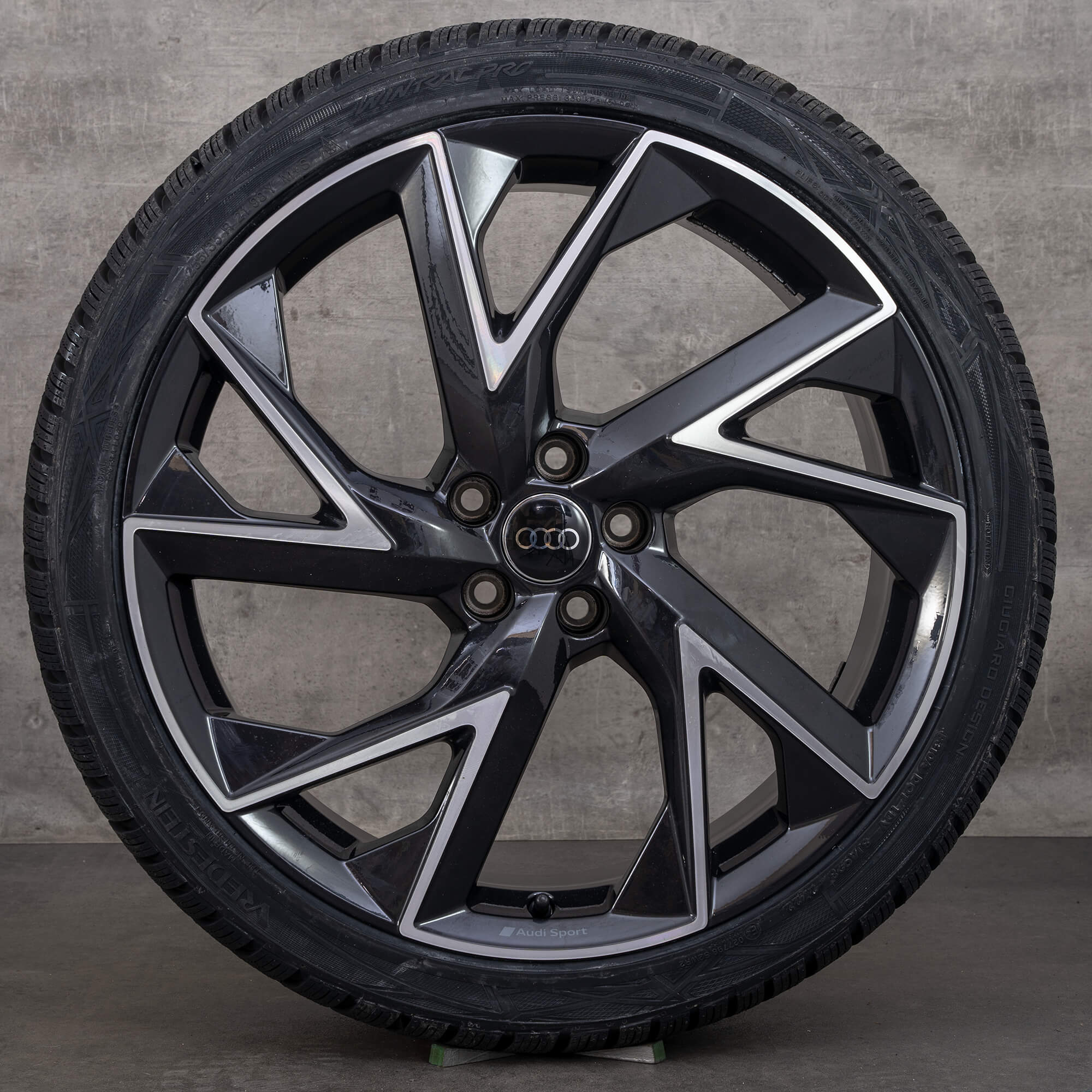 Audi 21 inch velgen RSQ3 F3 winterbanden wintervelgen 83A601025AE