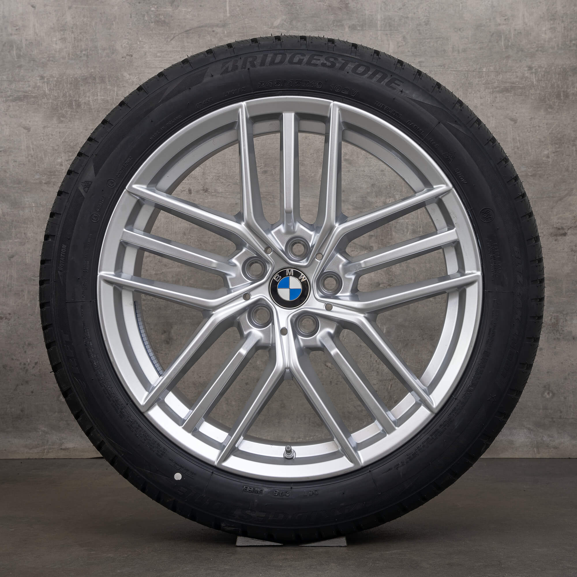 Jantes hiver d'origine BMW Série 5 i5 19 pouces G60 G61 style 933 5A324D6 argent NEUF