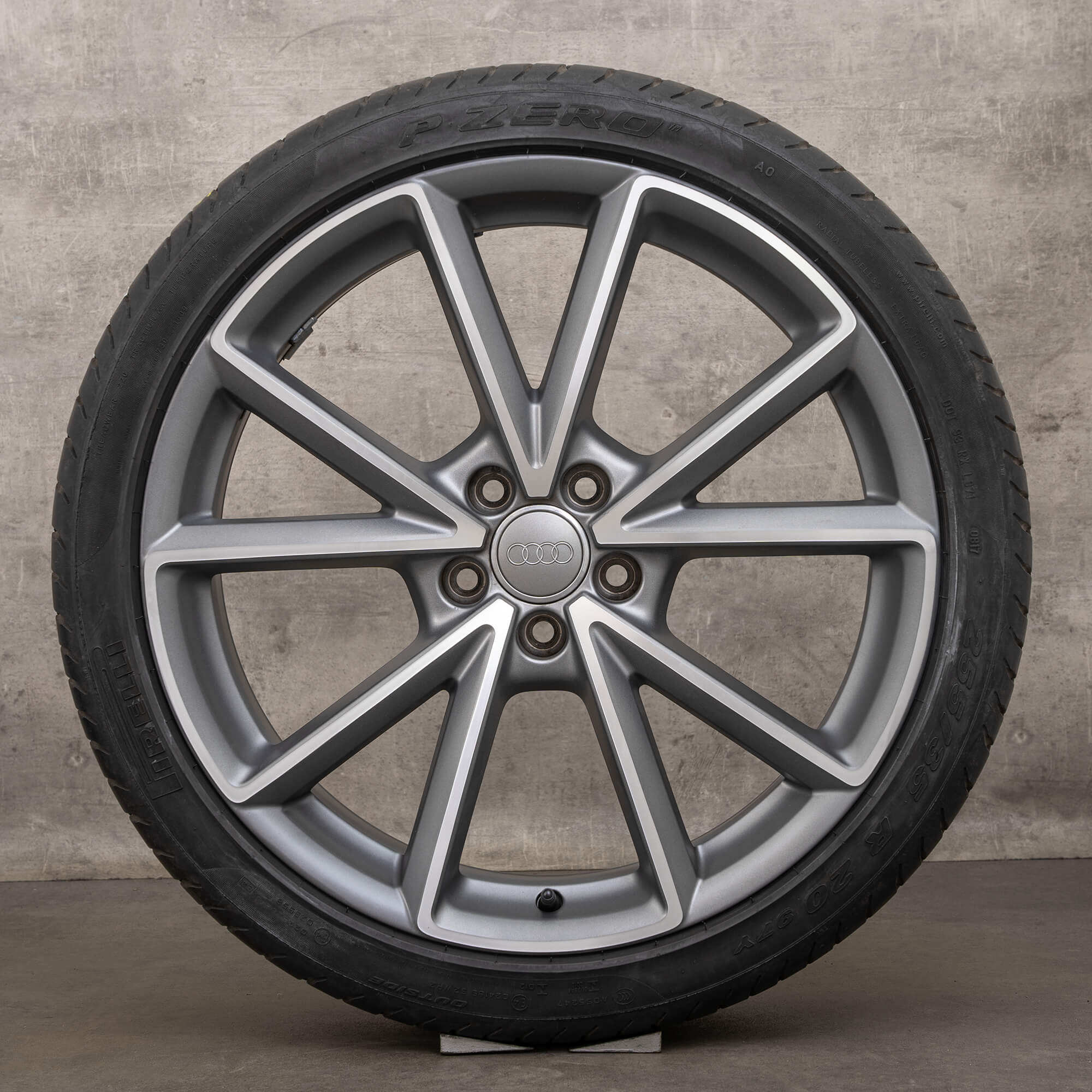 Originele Audi Q3 RSQ3 8U 20 inch zomerbanden velgen 8U0601025AK titanium mat