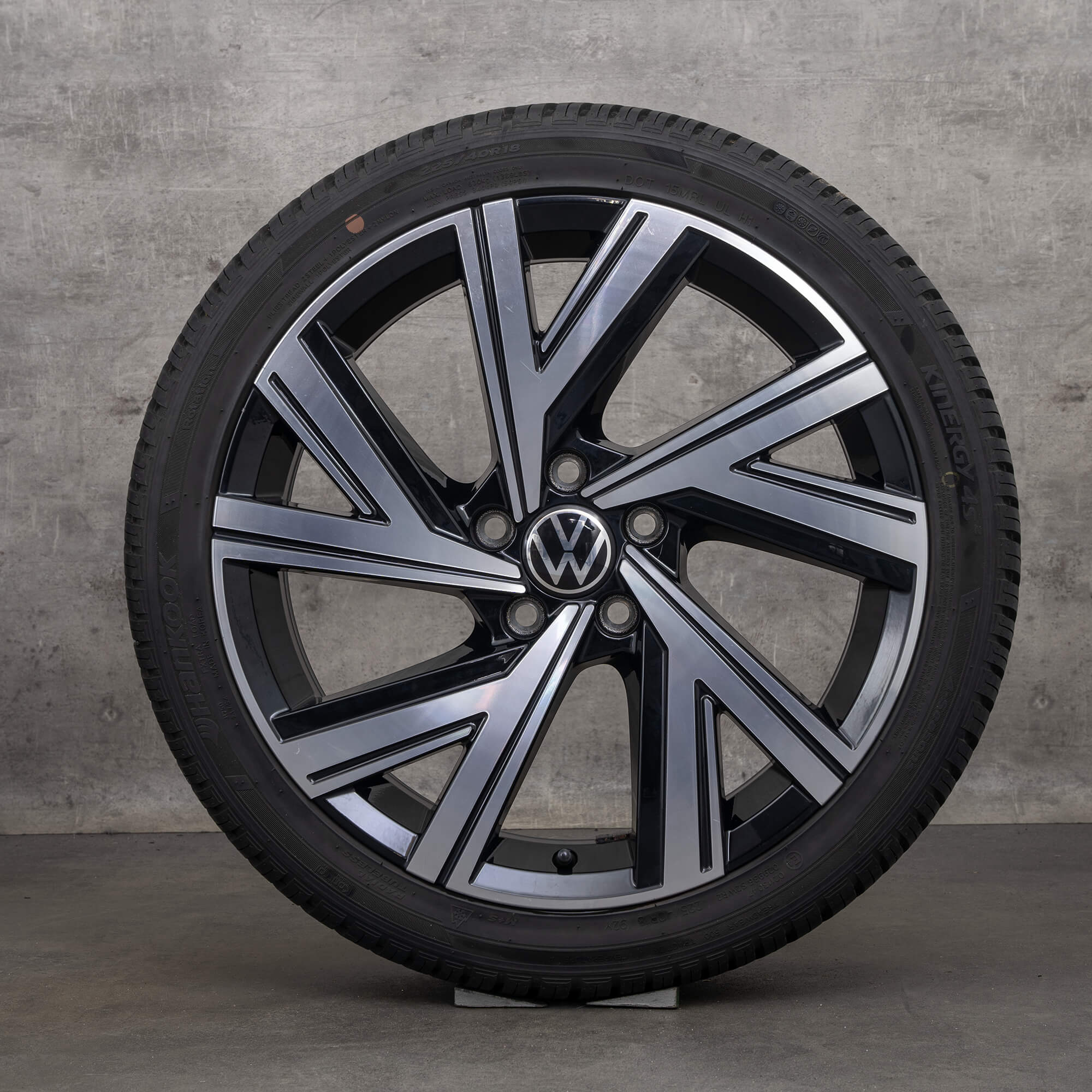 VW Golf 6 7 8 R ruote per tutte le stagioni pneumatici cerchi da 18 pollici