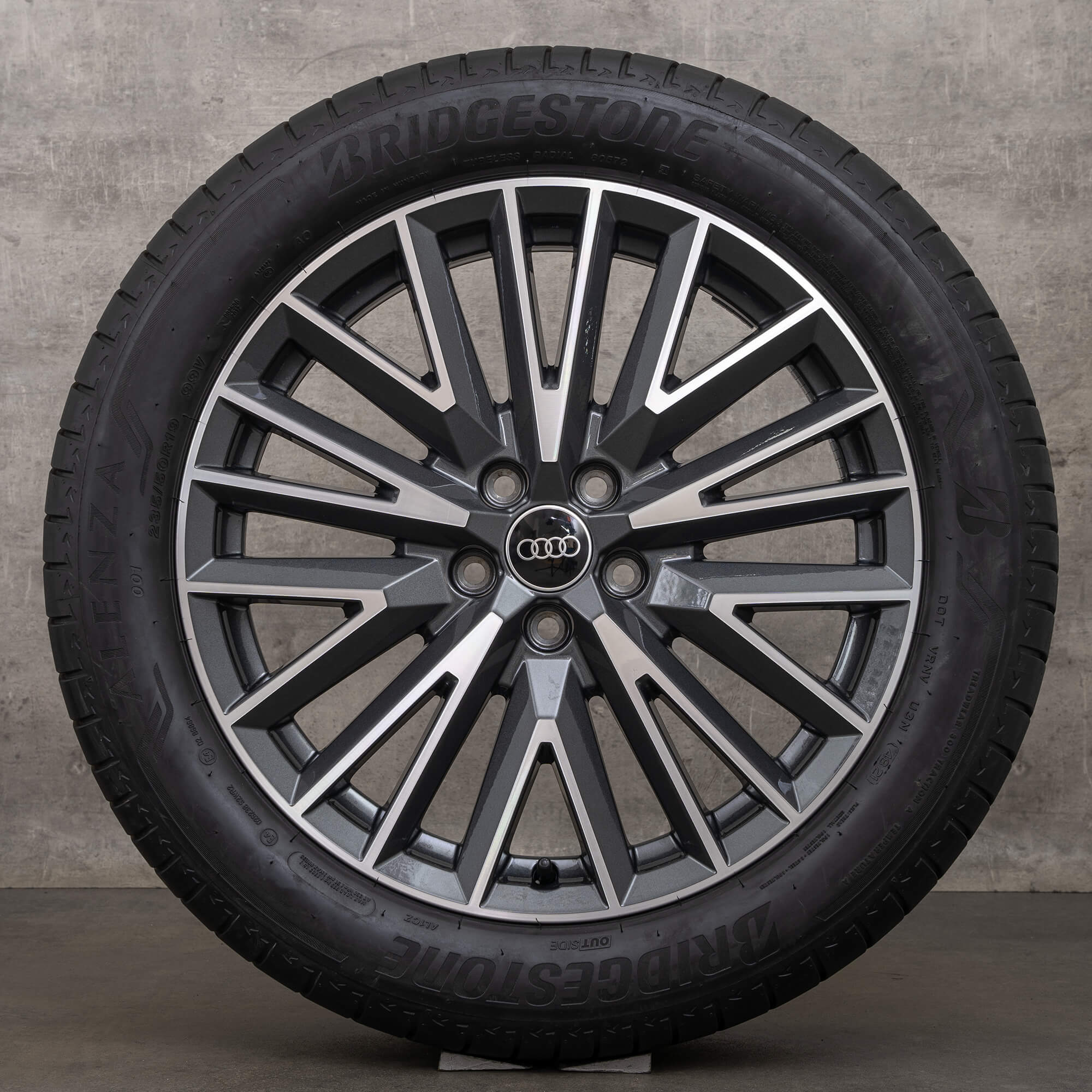 Audi Q3 F3 summer wheels 19 inch rims tires 83A601025L graphite gray