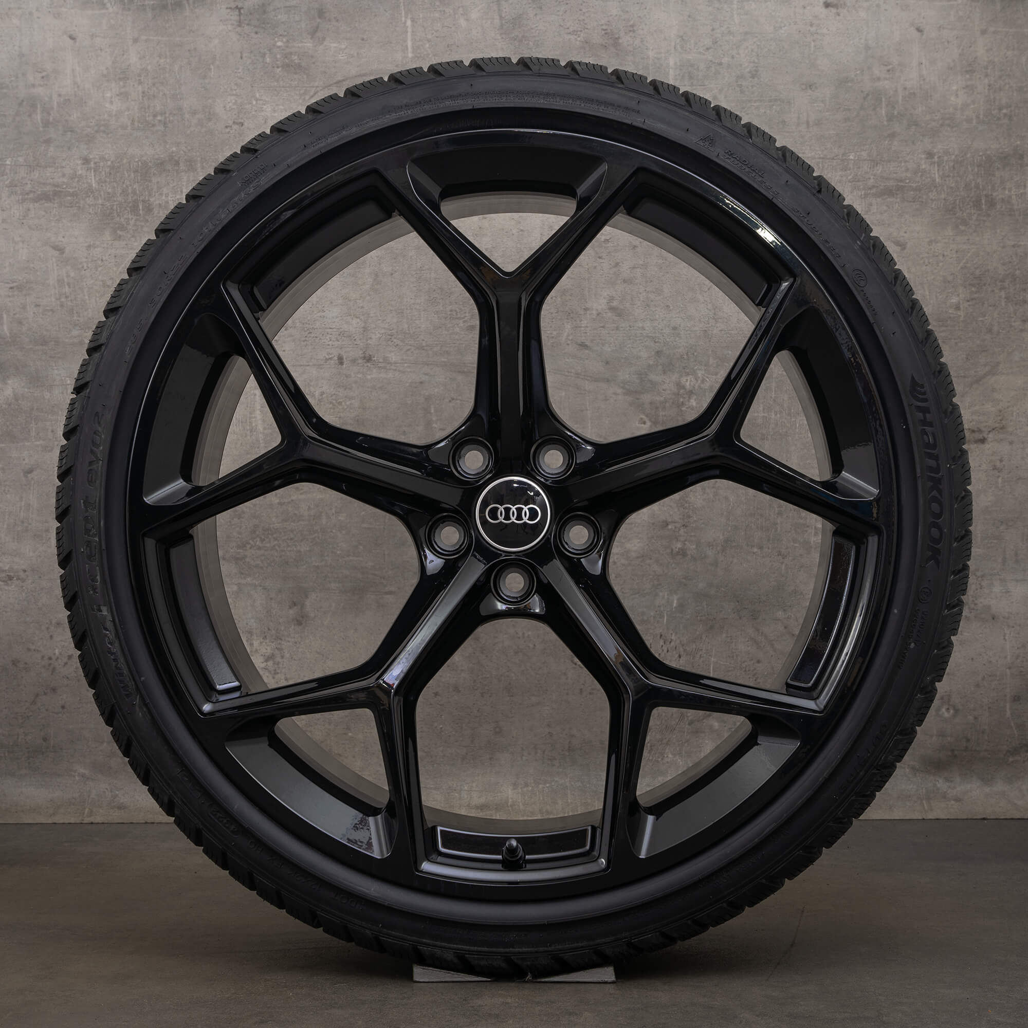 OEM Audi RS6 RS7 4K C8 22 inch rims winter tires 4K0601025BM honeycomb design