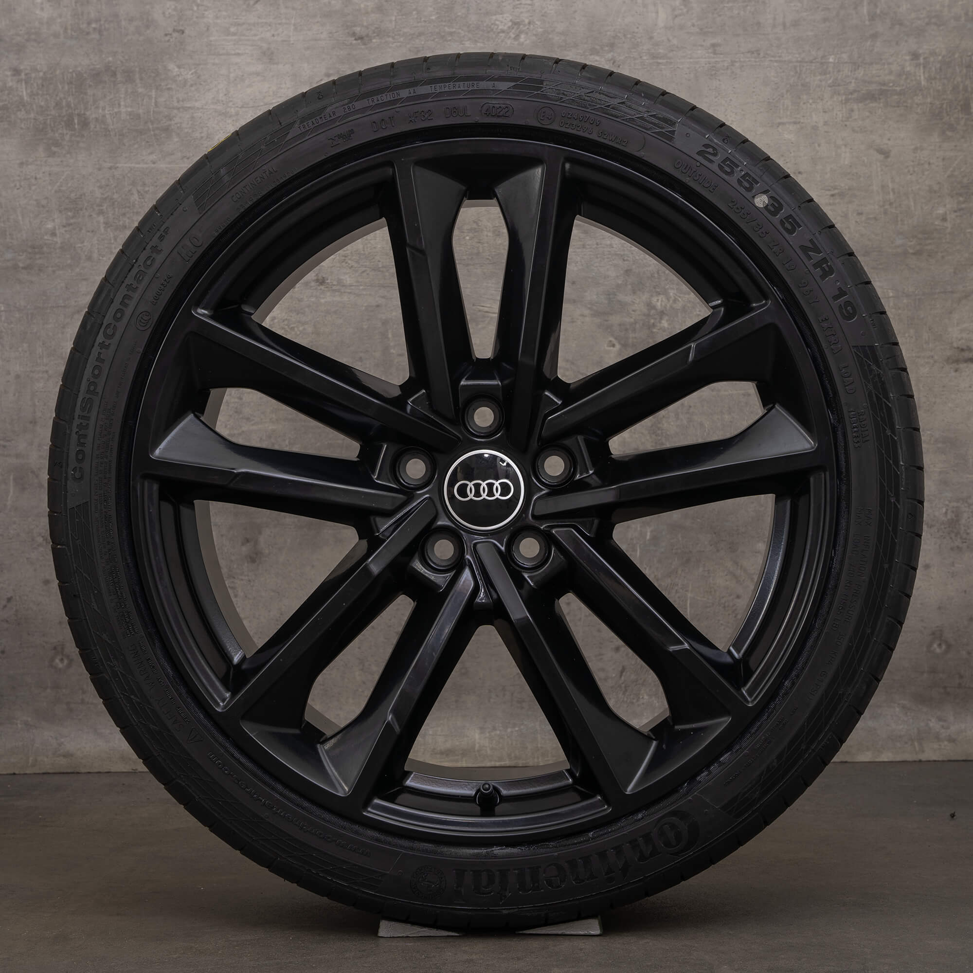 OEM Audi A5 S5 F5 8W B9 19 inch summer tires rims 8W0601025DC black