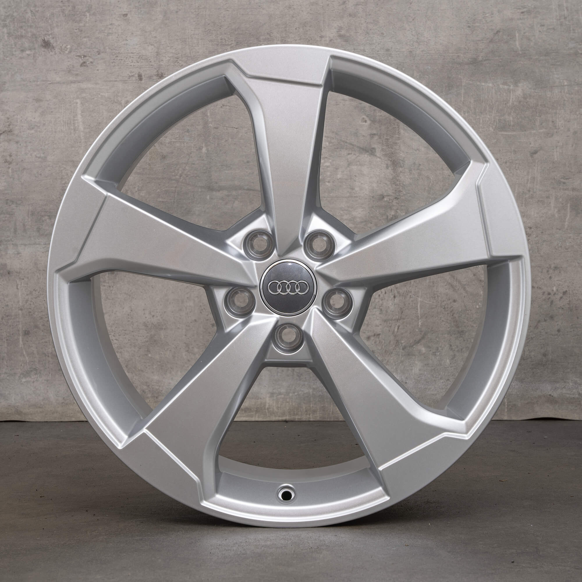 Audi A3 S3 Rs3 8v 19 Inch Velgen Rotor Ii Zilver 8v0601025ce Nieuw