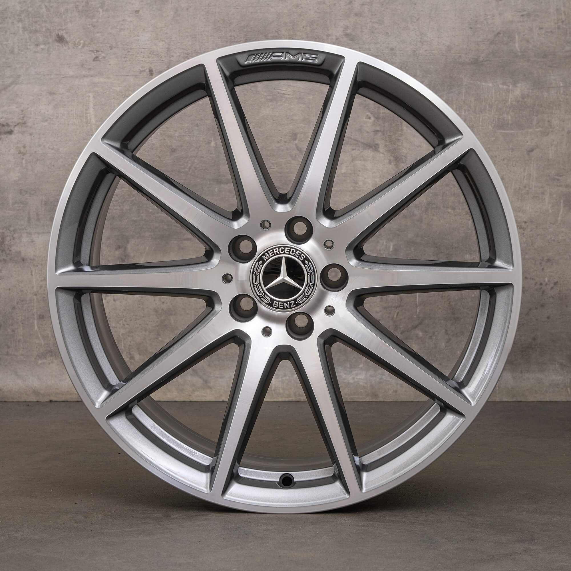 Jantes originais AMG Mercedes Benz W206 C 63 de 19 polegadas A2064016900