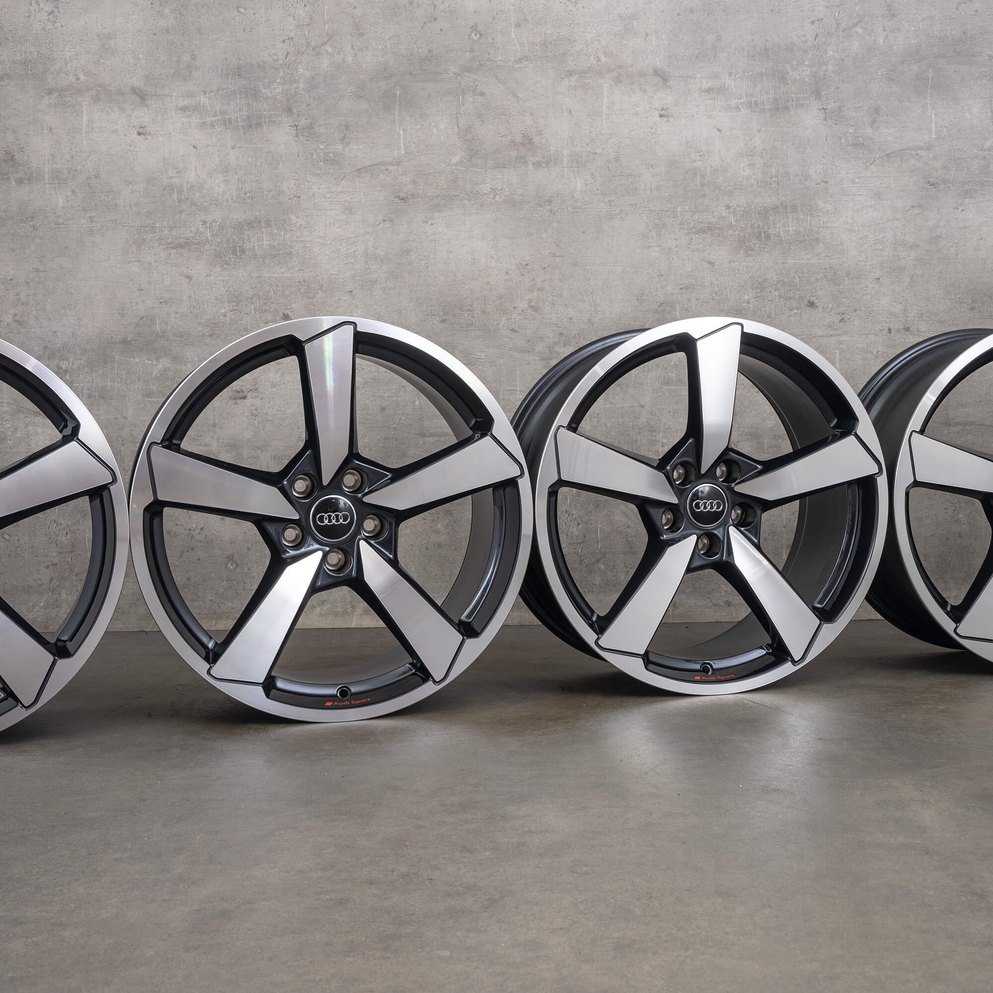 Audi A5 S5 F5 F5A 19 inch velgen zwart hoogglans 8W0601025FS NIEUW