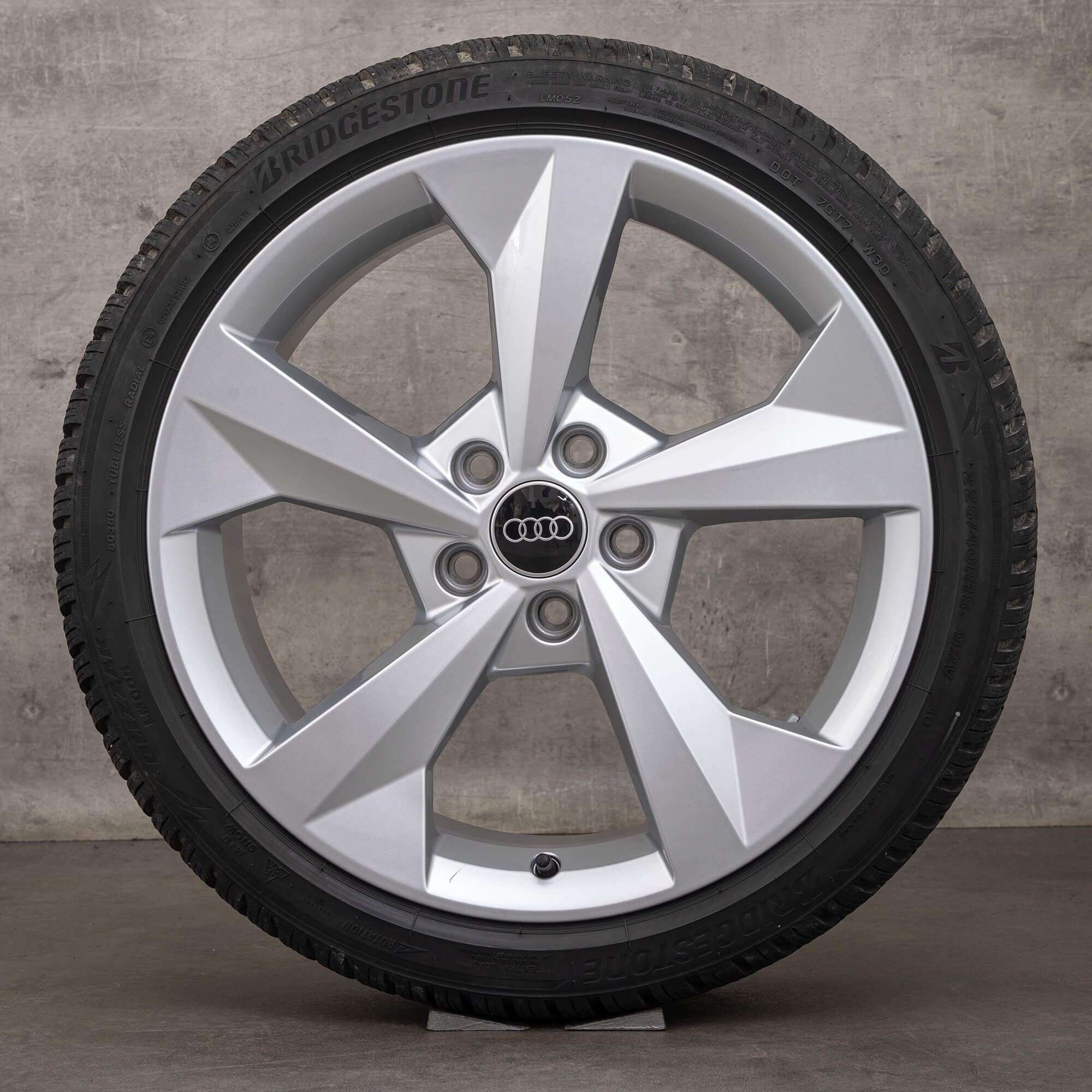 Original Audi A3 S3 8Y 18 inch roți de iarnă jante anvelope 8Y0601025CP