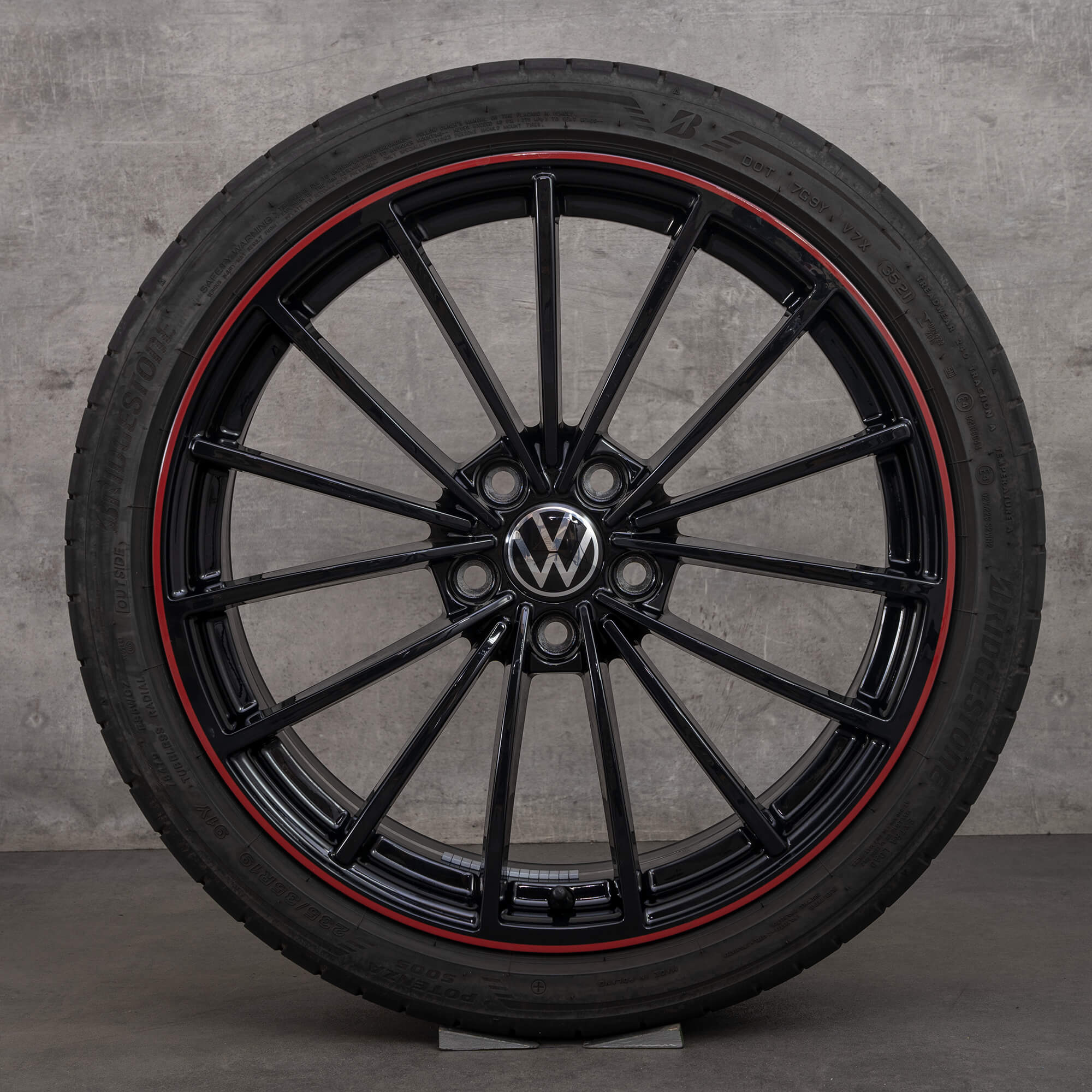 VW Golf 8 VIII summer wheels 19 inch tires rims Scottsdale 5H0601025AH