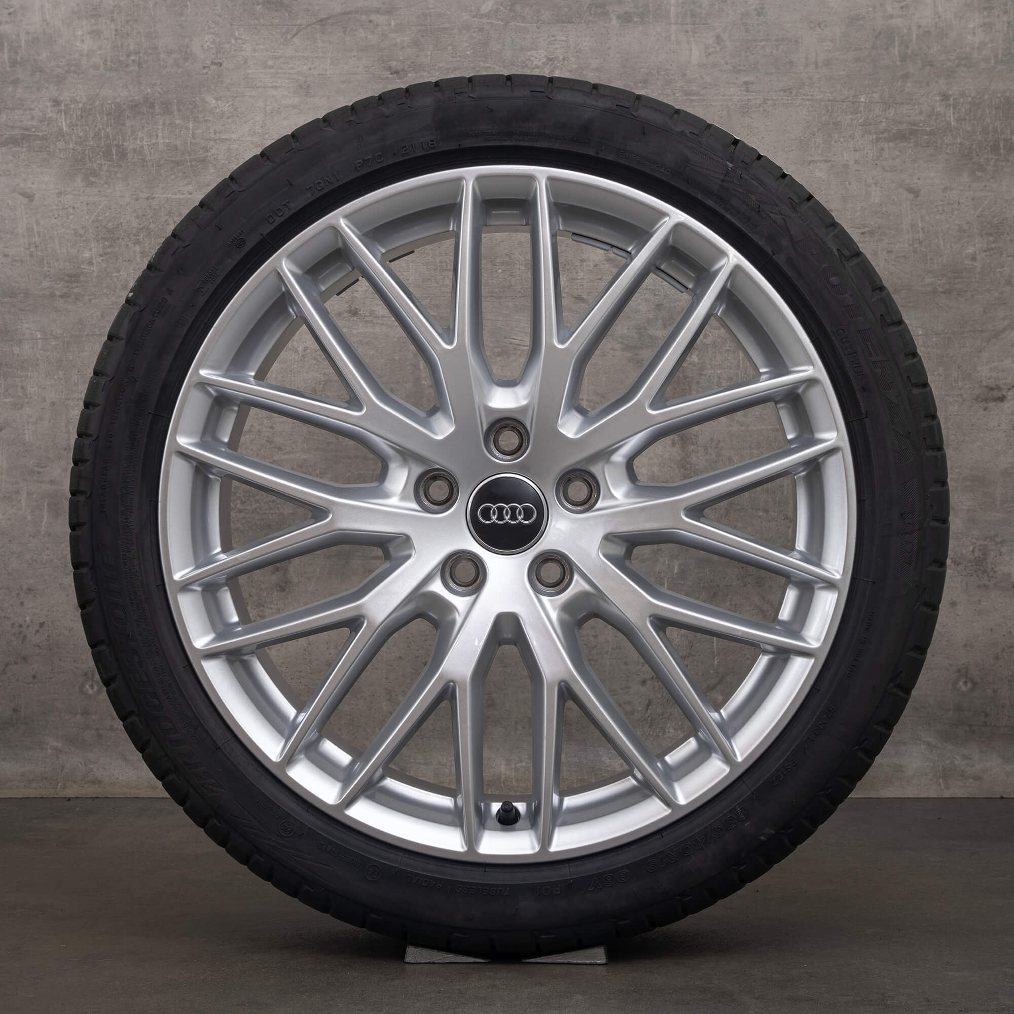 Jantes originais Audi Q2 SQ2 19 polegadas GA rodas de verão 81A601025L prata