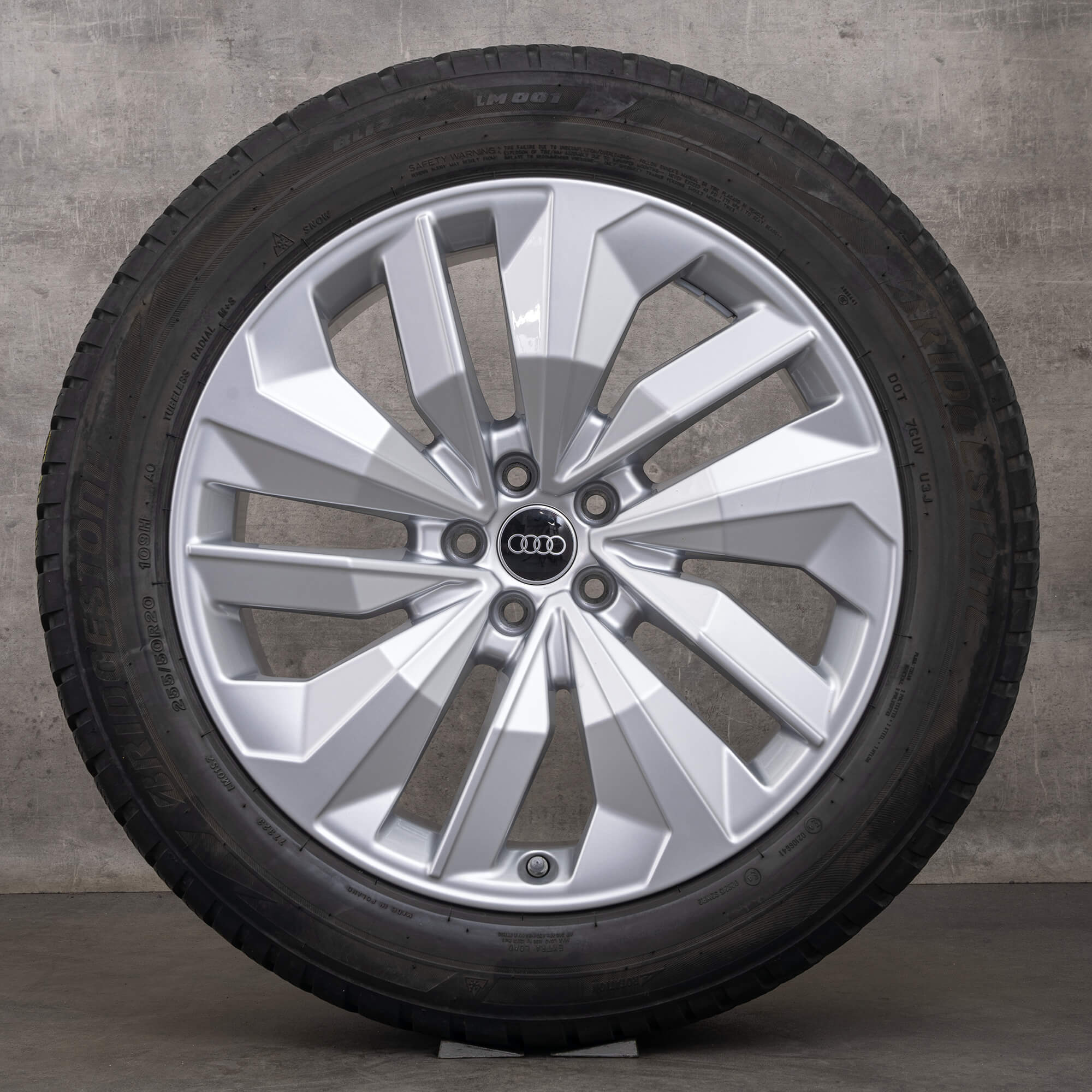 Original Audi Q8 e-tron GE Sportback 21 inch winter tires rims silver