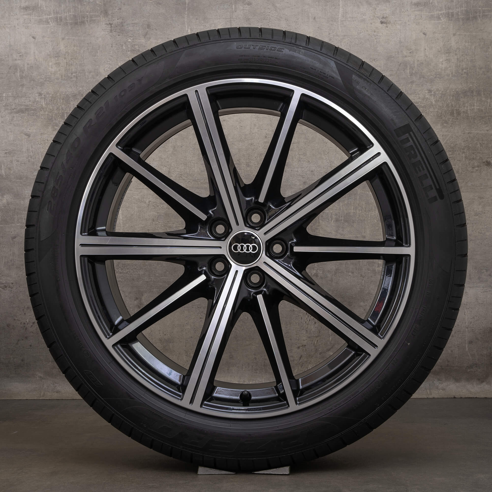 OEM Audi Q7 SQ7 4M 21 inch winter tires rims 4M0601025CC black