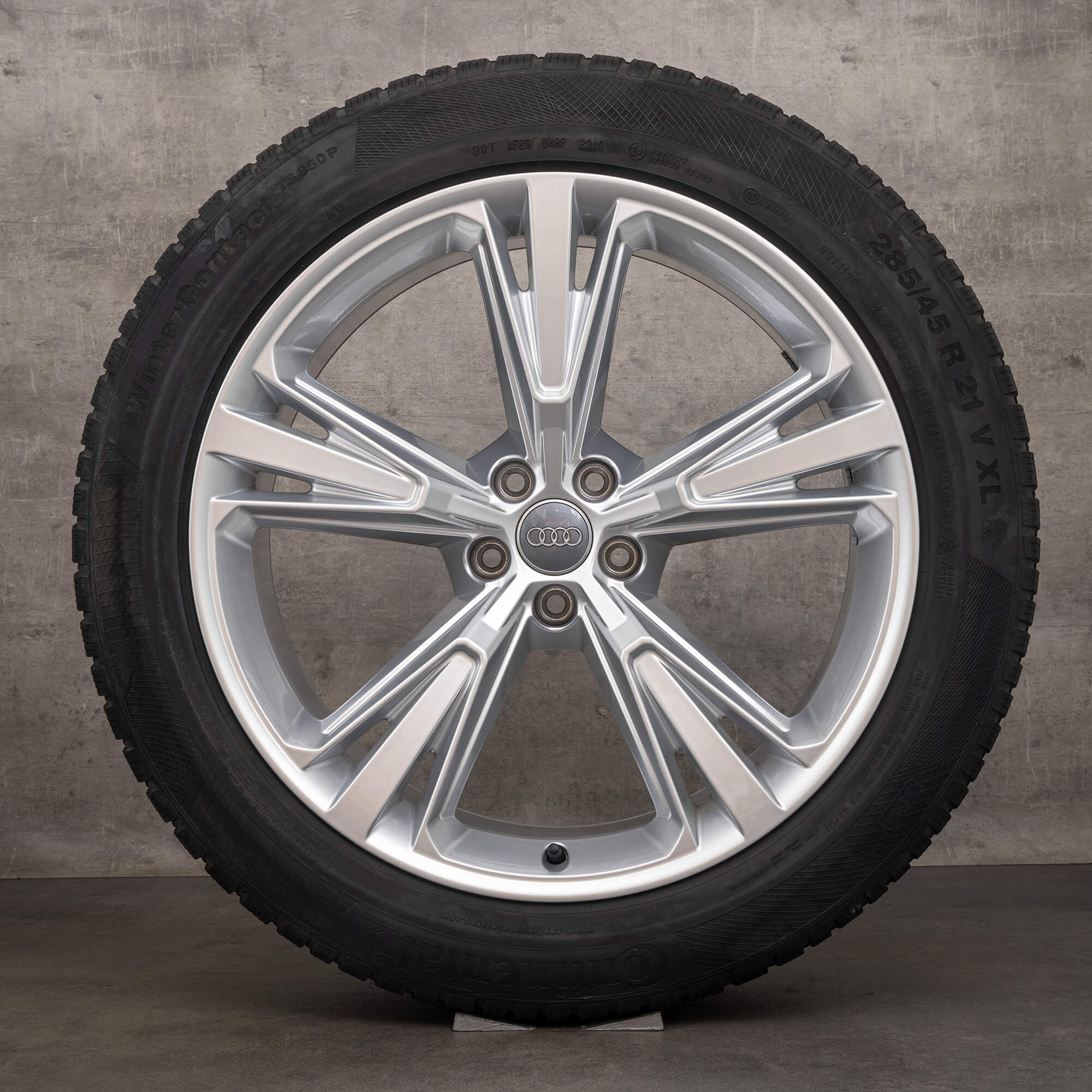 Audi Q8 SQ8 winter wheels tires 21 inch rims silver aluminum 4M8601025H