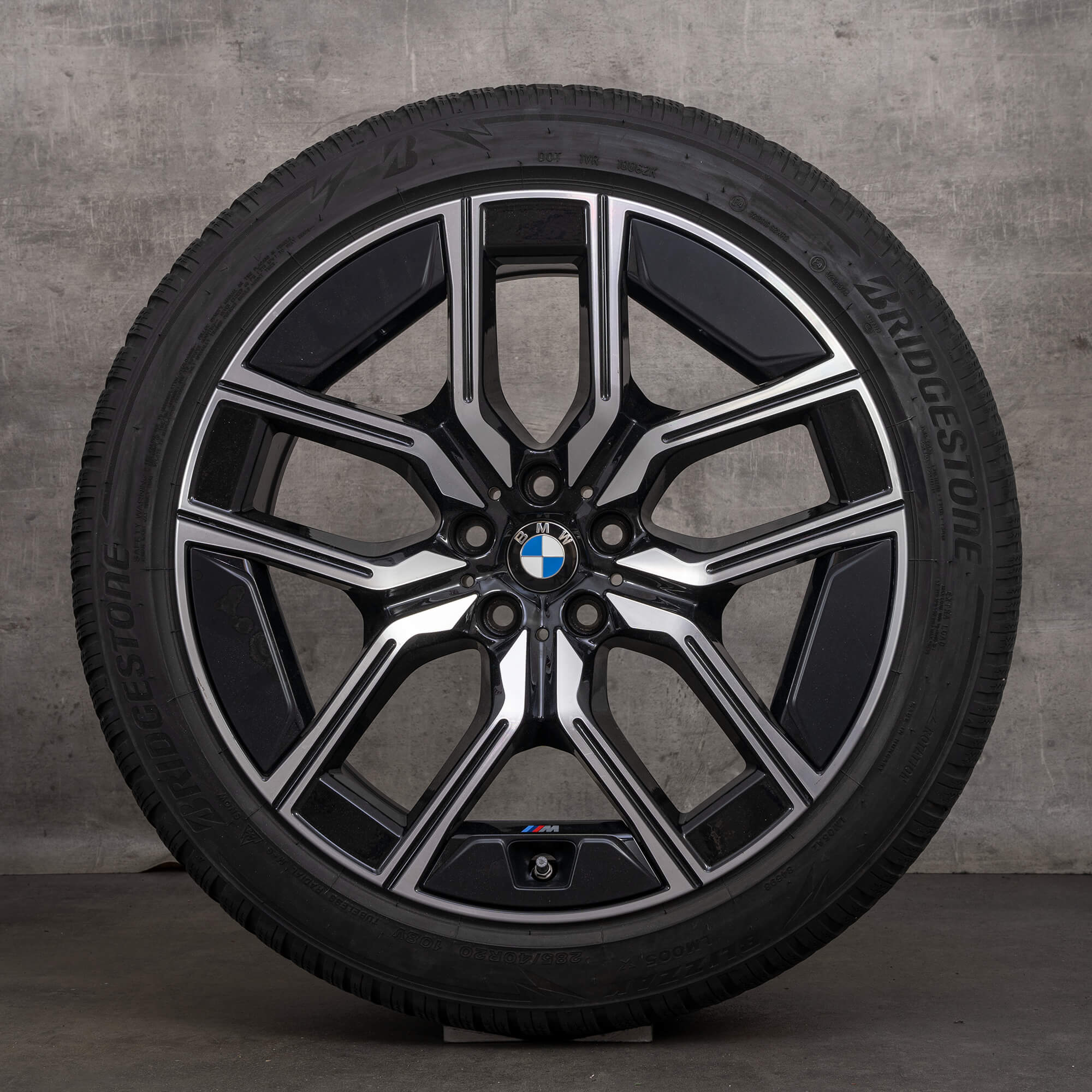 BMW 7 Series G70 & i7 OEM winter wheels 20 inch rims tires styling 907 M