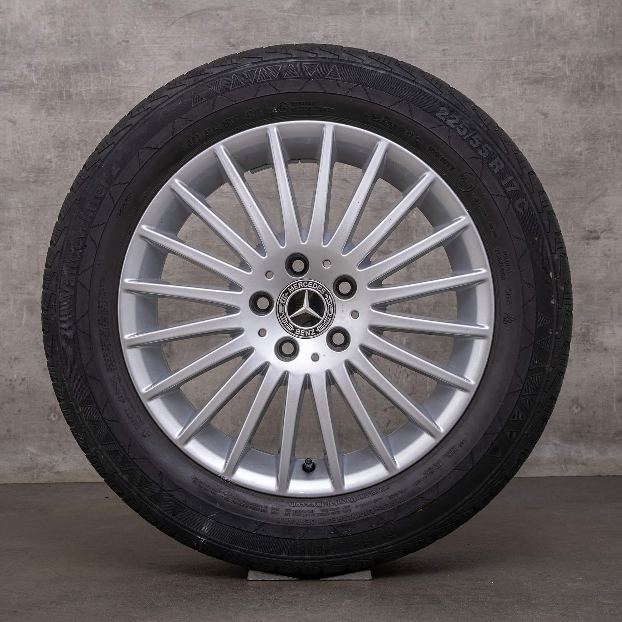 Originele Mercedes V-Klasse winterwielen 17 inch W447 Vito Viano velgen A4474012300 zilver