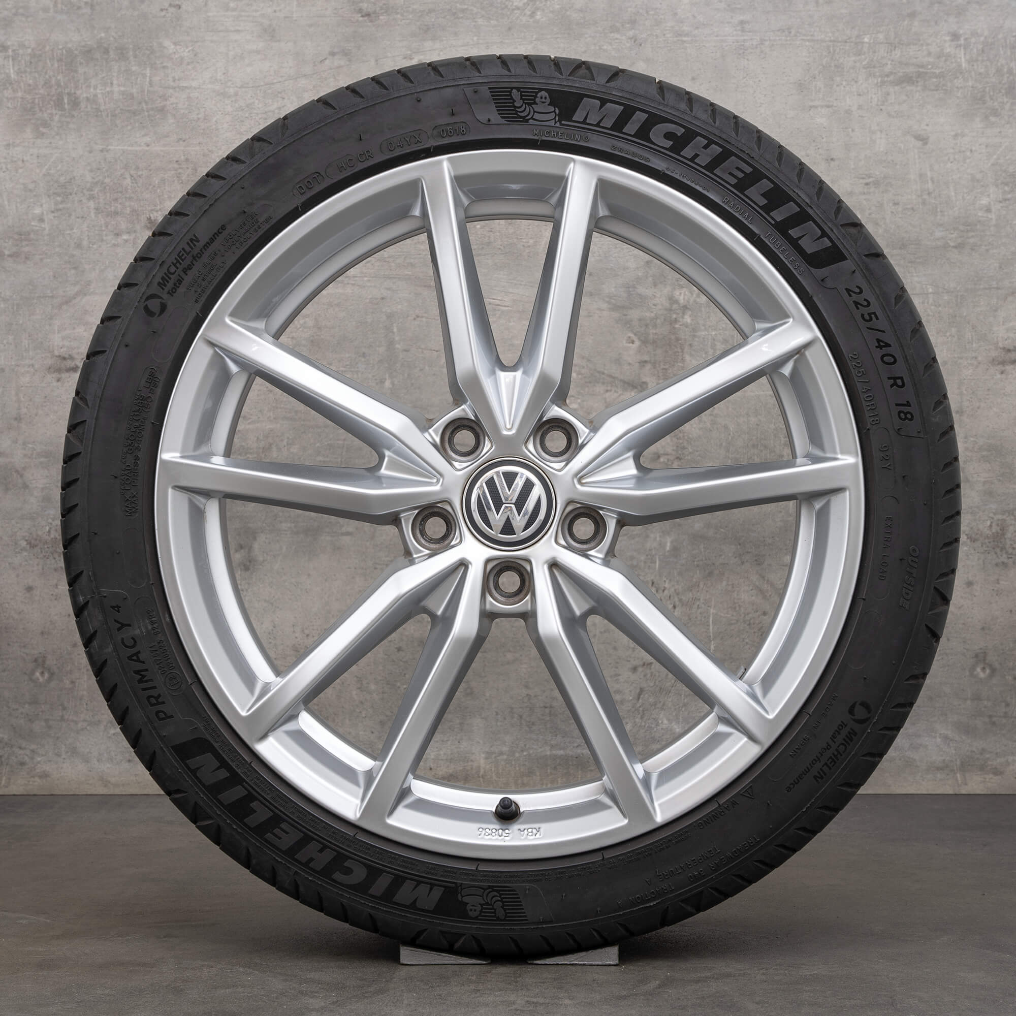 VW Golf 6 7 8 sommerhjul sommerdæk 18 tommer fælge Pretoria 5G0601025EC