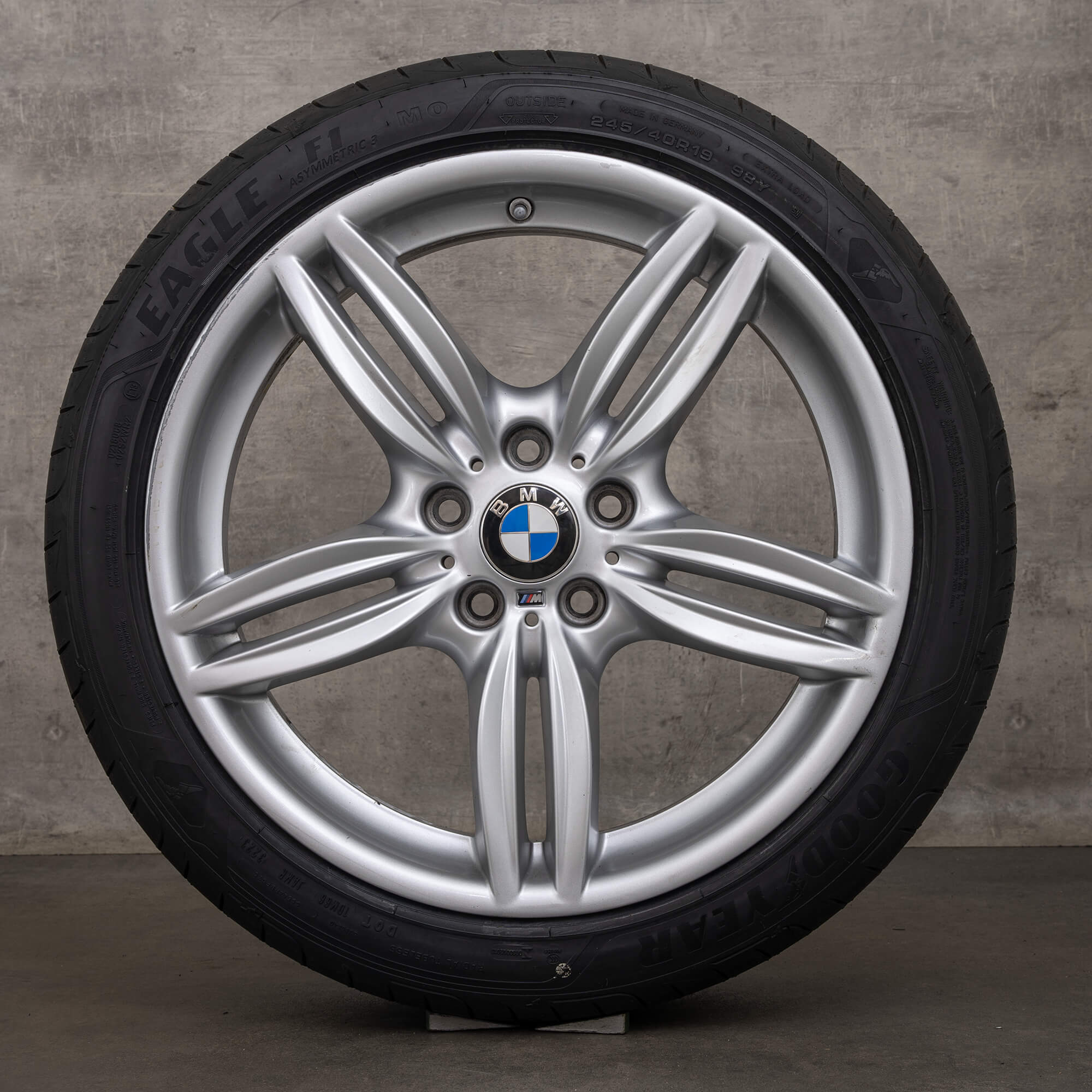 Jantes originais BMW Série 5 6 19 polegadas F10 F11 F12 F13 F06 rodas de verão estilo 351 M 7842652 7842653 prata