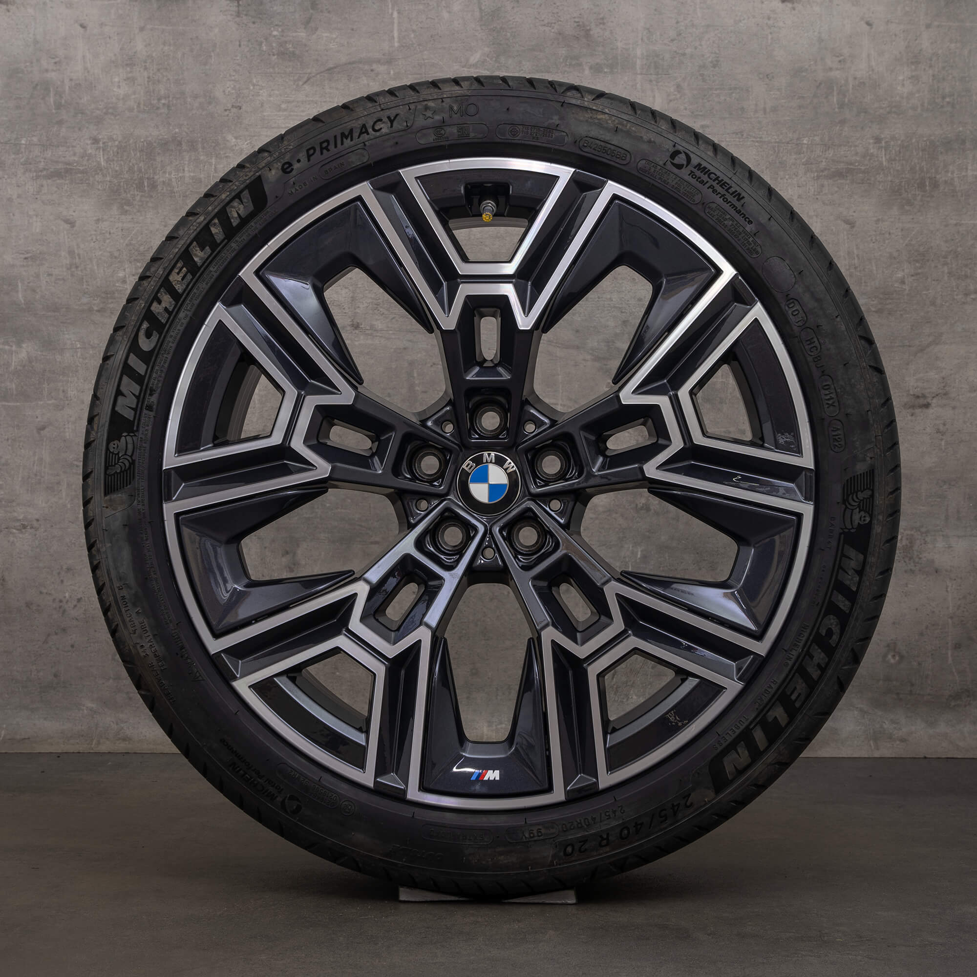 OEM BMW 5 Series i5 rims 20 inch G60 G61 summer wheels 5A324E8 5A324E9 Styling 939 M midnight grey high-sheen