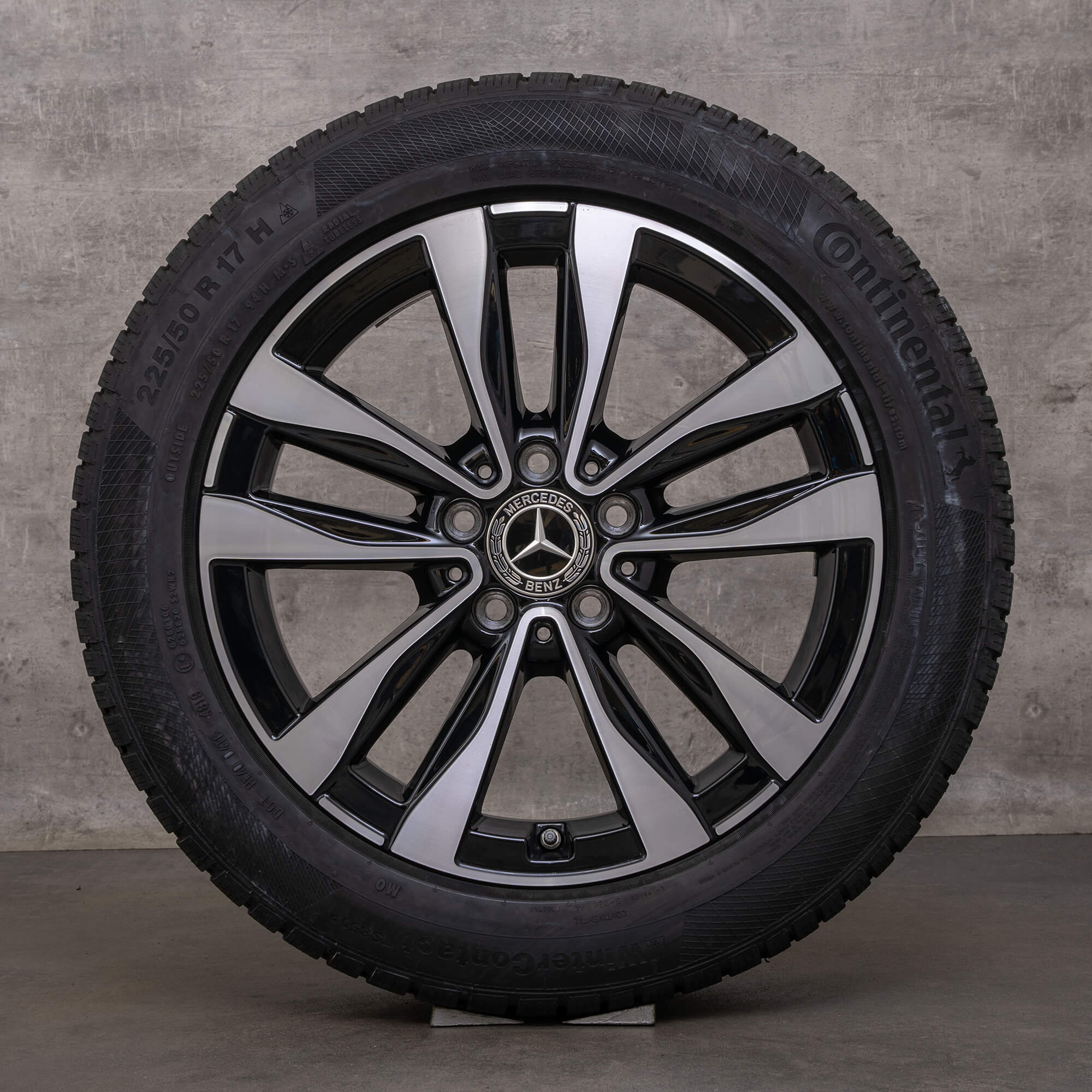 Originele Mercedes C-Klasse winterwielen 17 inch W206 S206 velgen A2064016000 zwart gepolijst