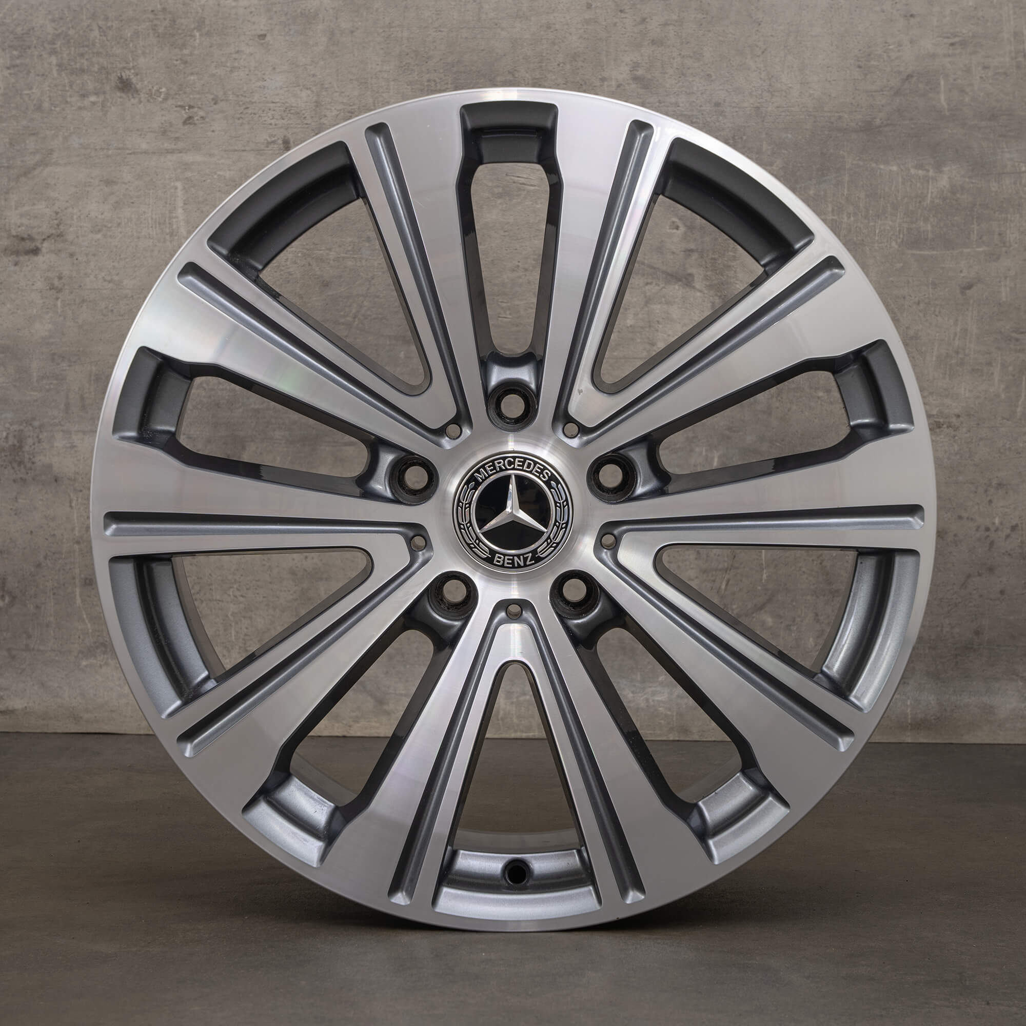 Jantes d'origine Mercedes Benz Classe G 19 pouces W463A G500 A4634011100 gris himalaya brillant