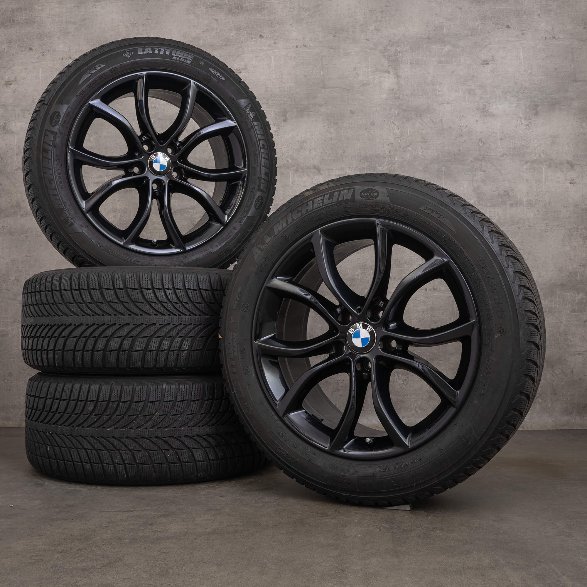 BMW X6 F16 19 palcové ráfky zimni alu kola pneumatiky 594 6858872 6858873 černá