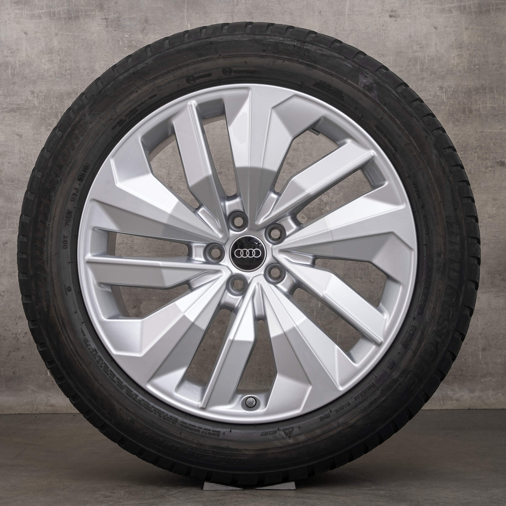 Original Audi Q8 e-tron GE Sportback 21 inch winter tires rims silver