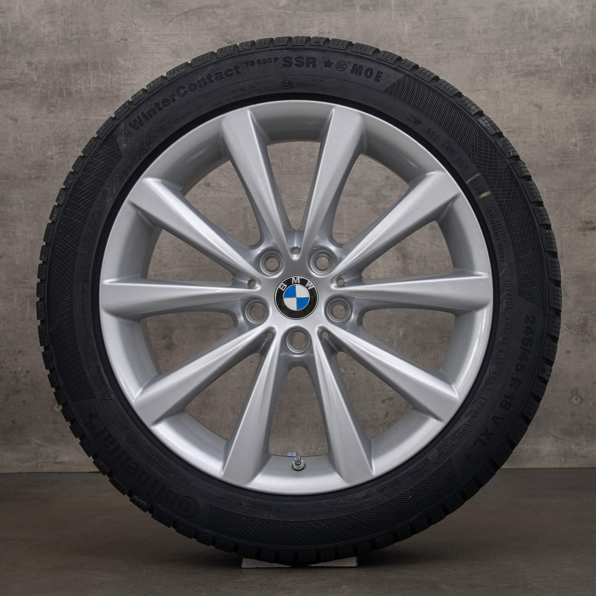 Originální zimni alu kola BMW řady 5 8 18palcová G30 G31 G14 G15 G16 styl ráfků 642 6867338 stříbrná