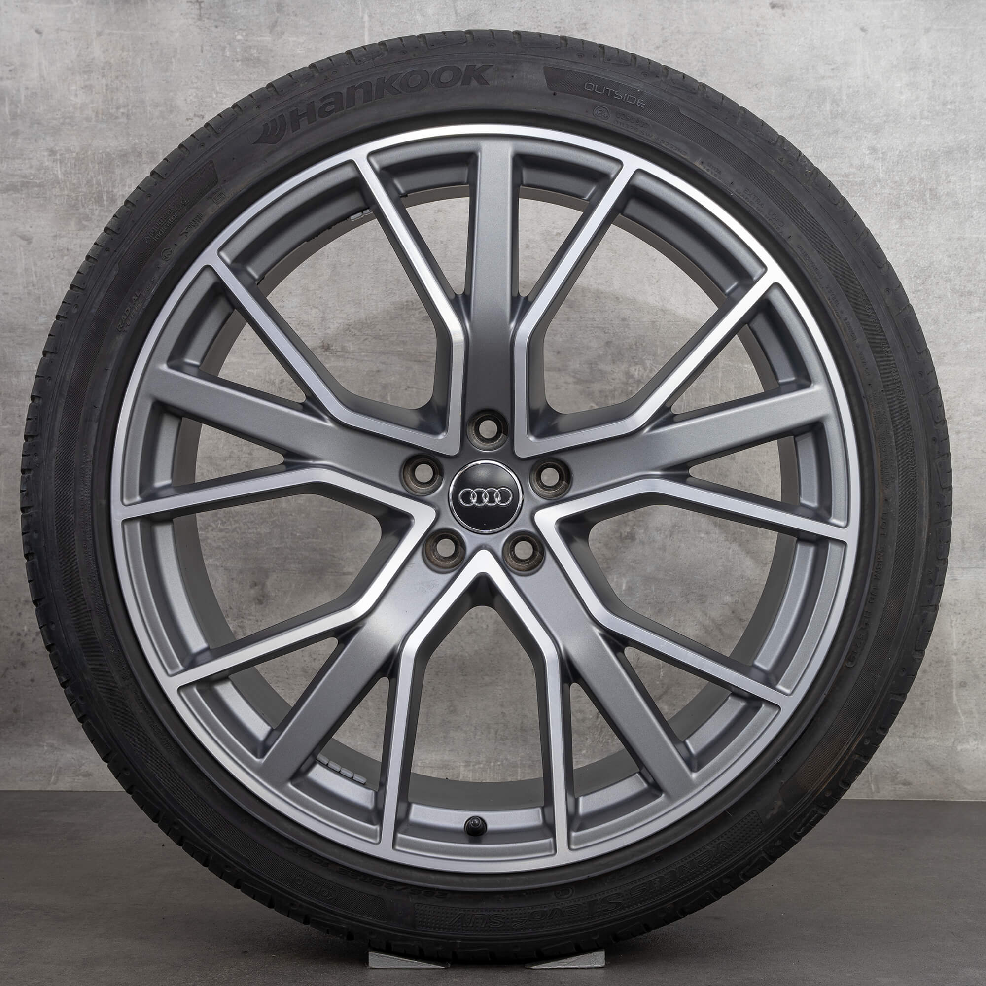 Audi 22 inch rims Q7 SQ7 4M alloy summer tires wheels 4M0601025AG